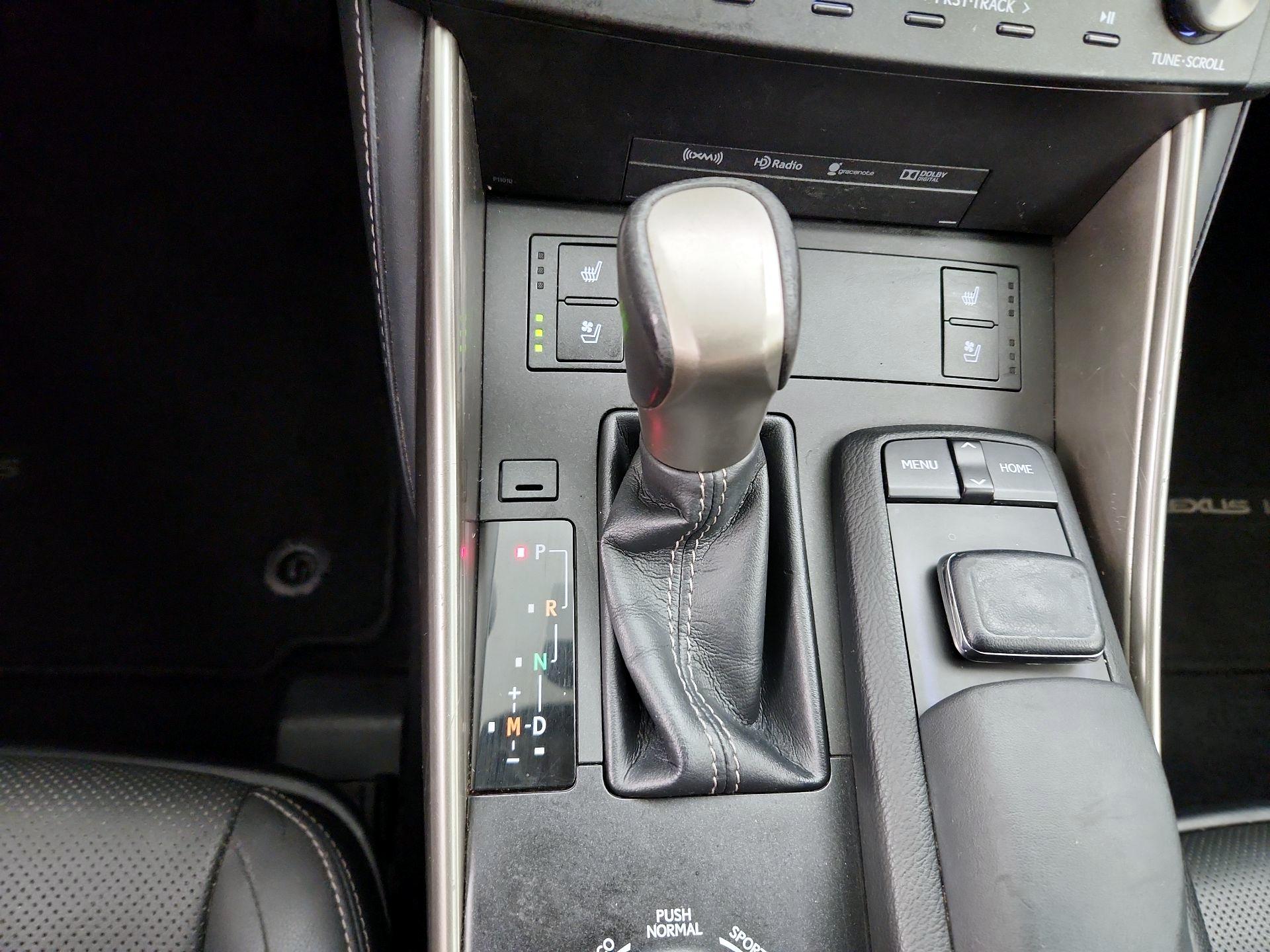Thumbnail: 2015 Lexus IS - 18