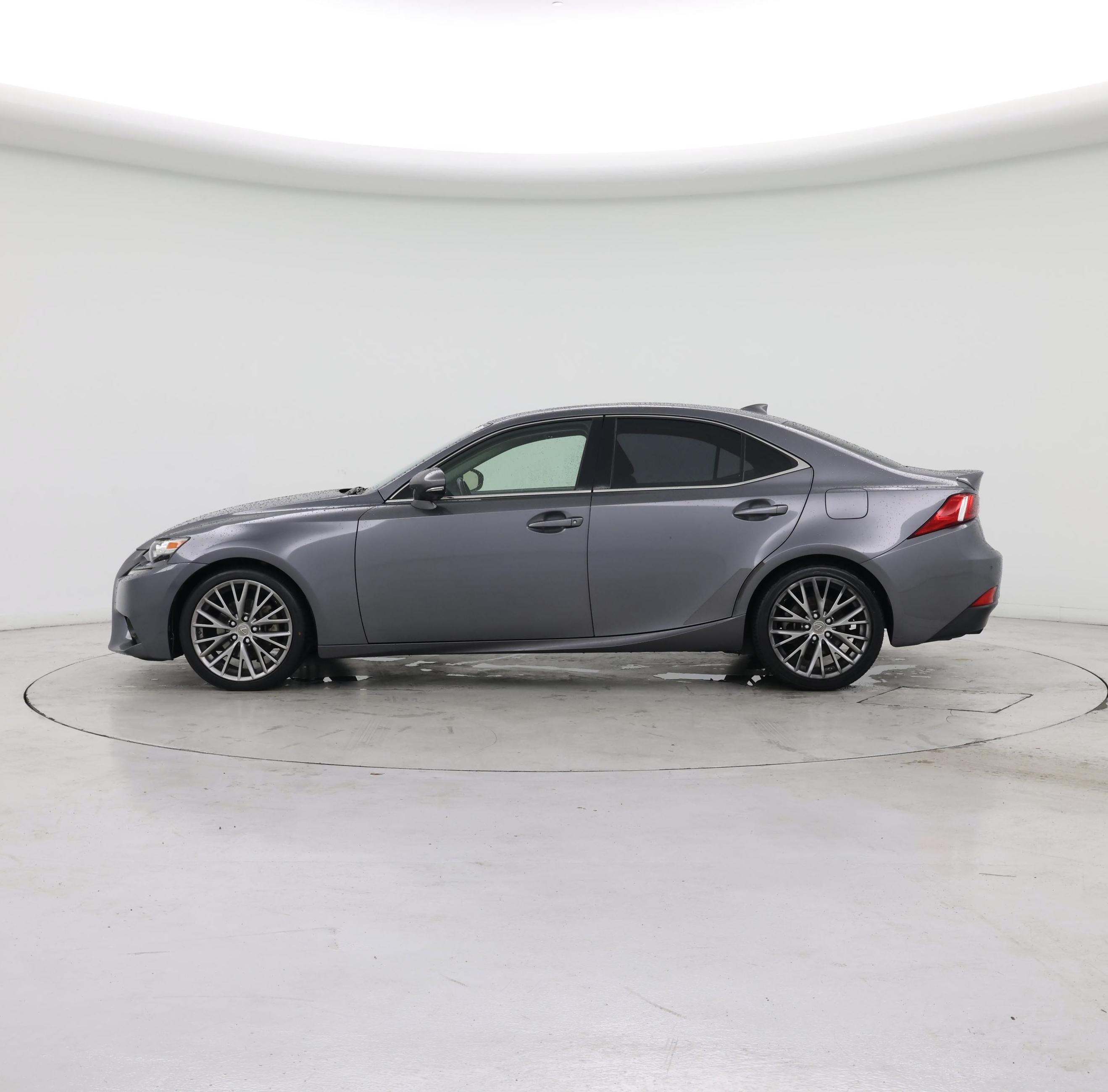 Thumbnail: 2015 Lexus IS - 3