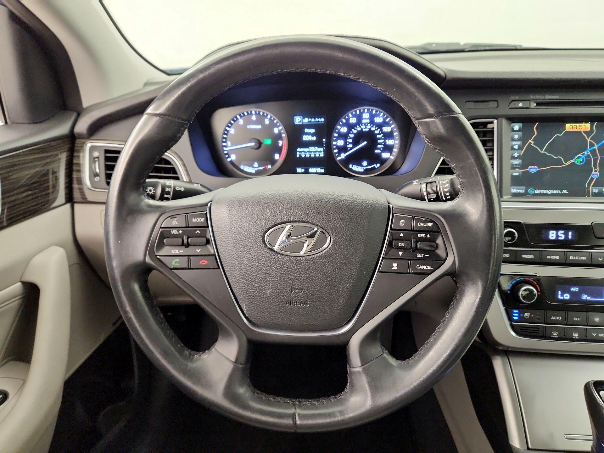 Thumbnail: 2017 Hyundai Sonata - 10