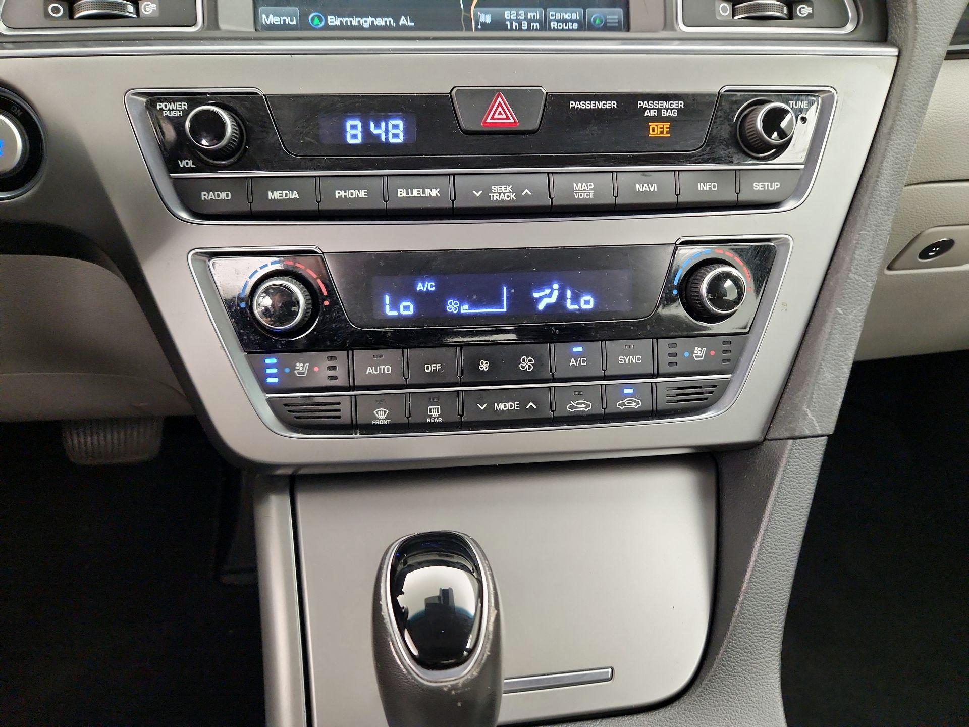 Thumbnail: 2017 Hyundai Sonata - 17