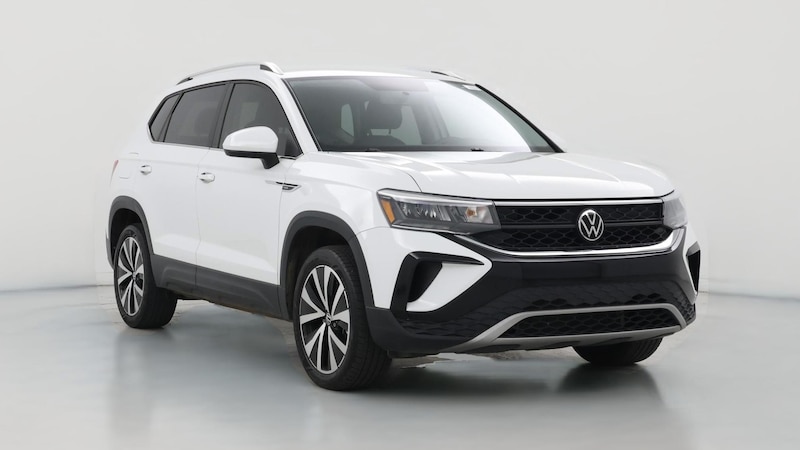 2022 Volkswagen Taos SE Hero Image