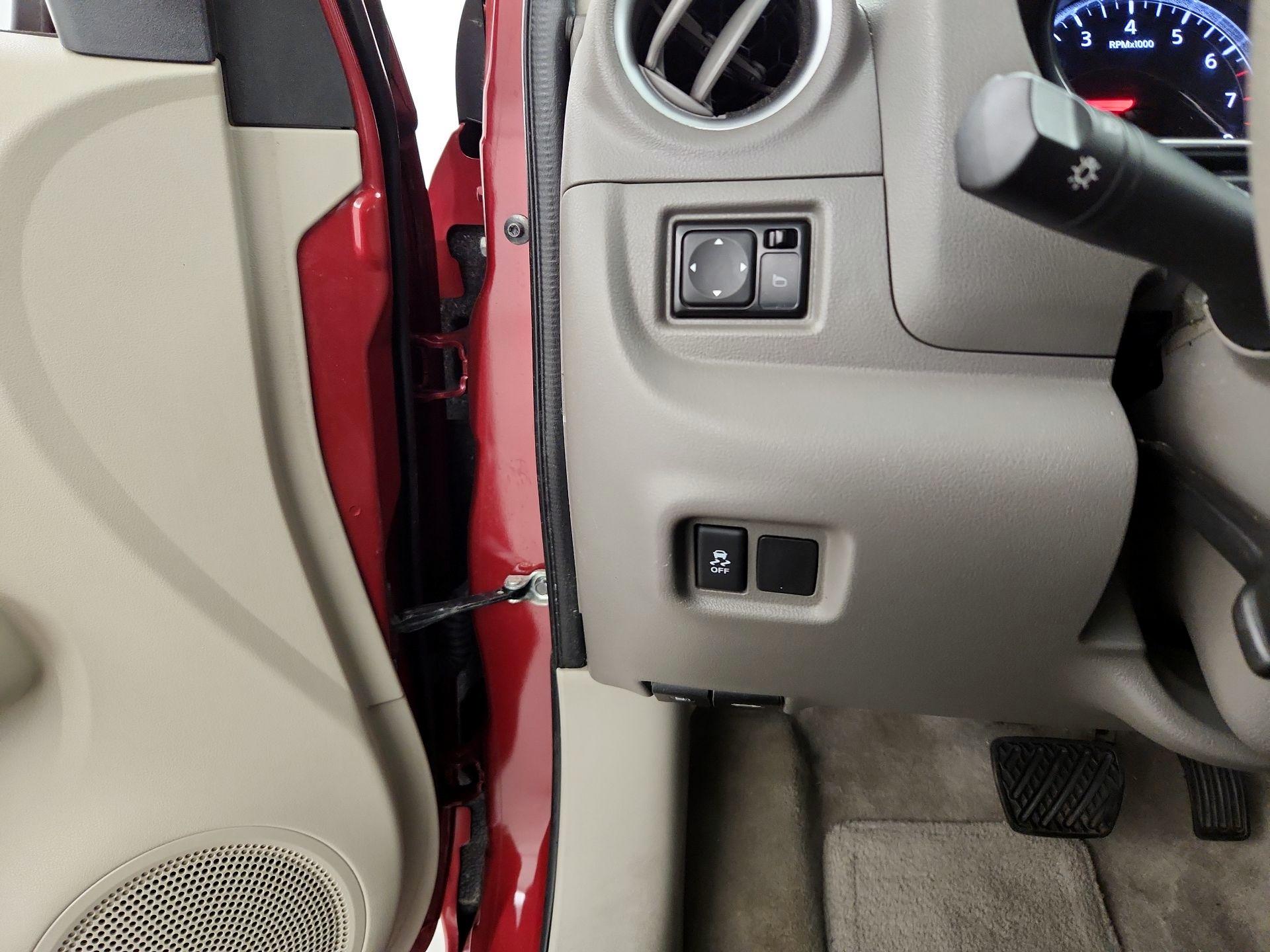 Thumbnail: 2016 Nissan Versa - 13