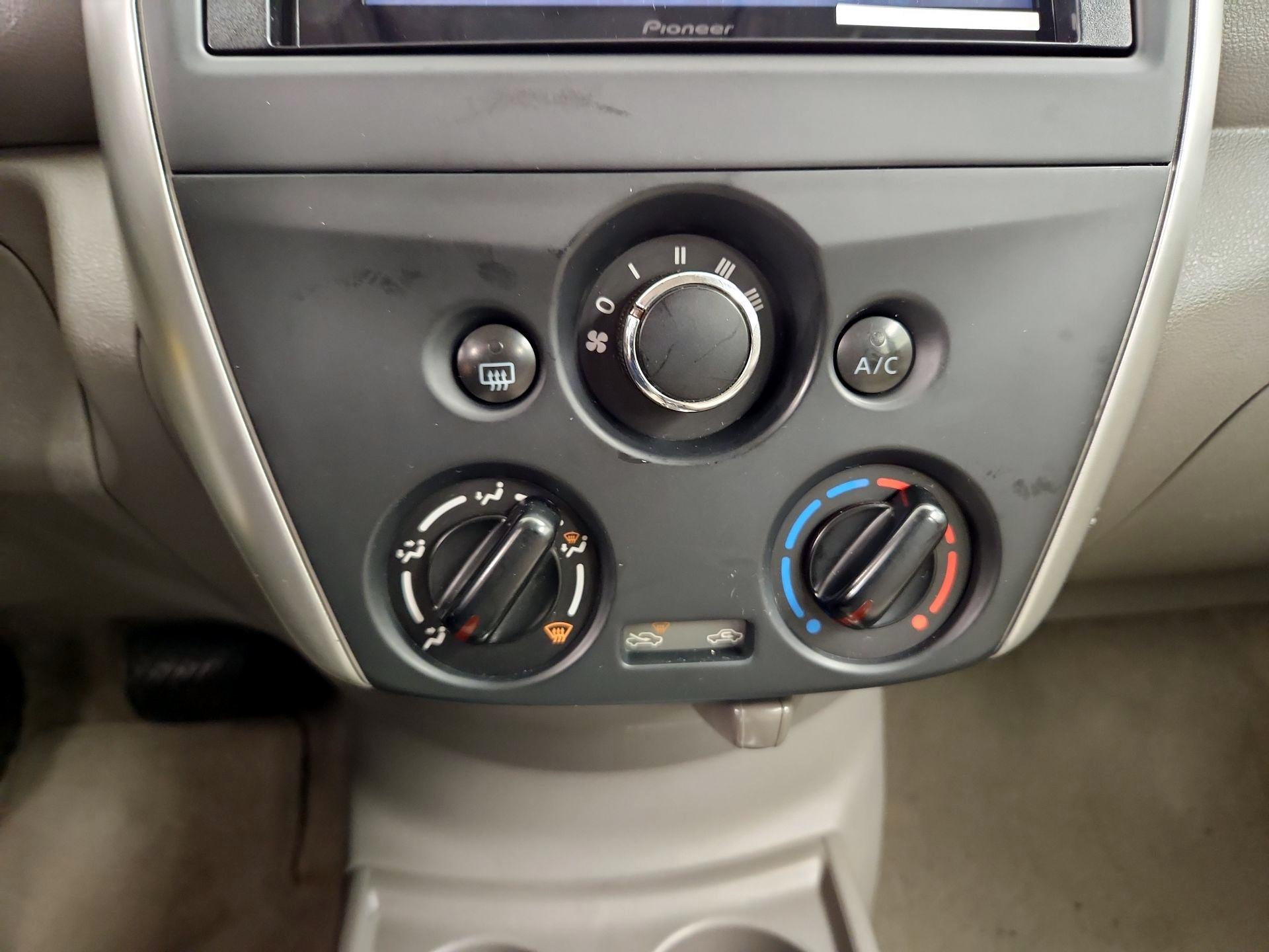 Thumbnail: 2016 Nissan Versa - 15