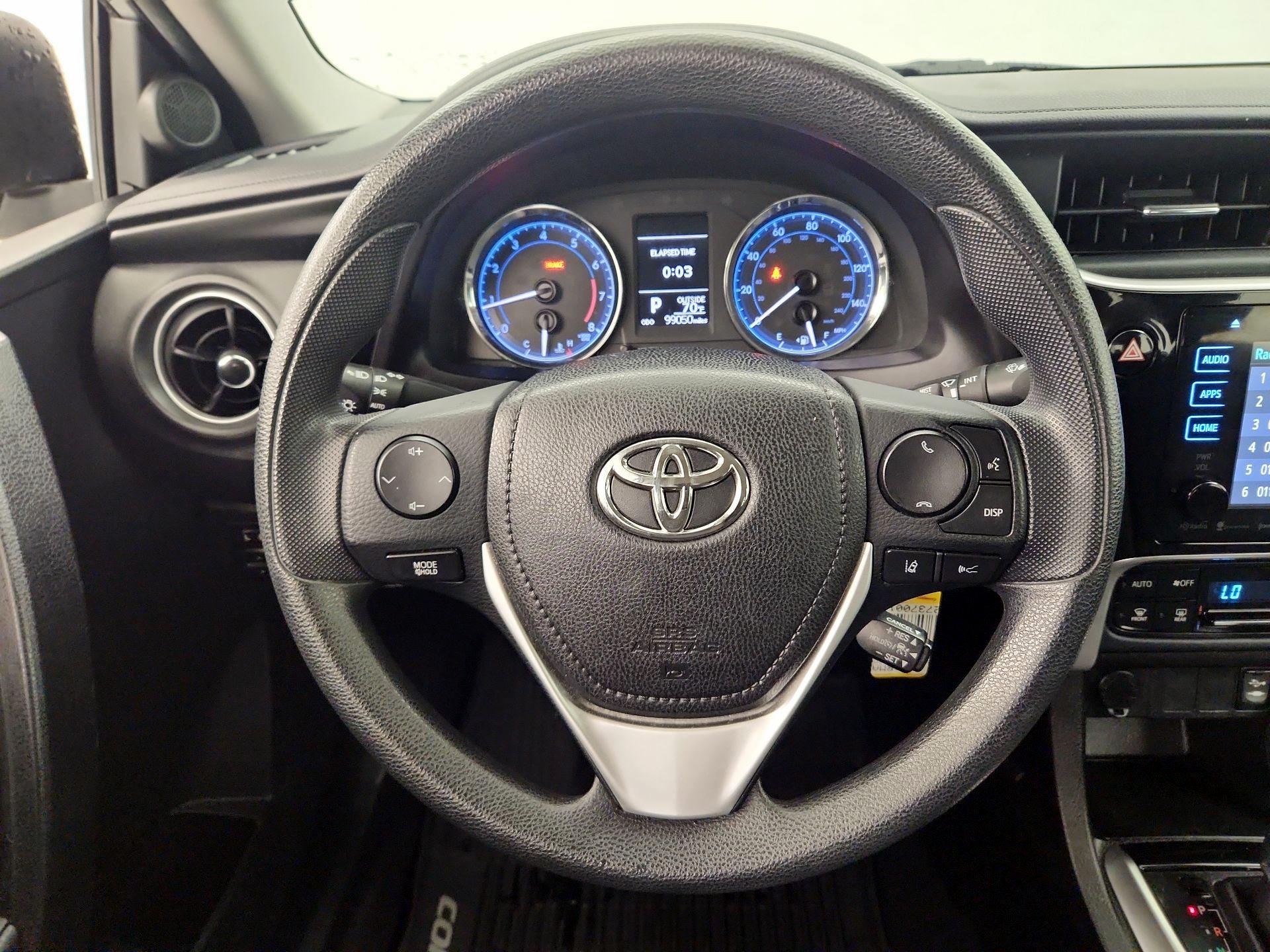 Thumbnail: 2017 Toyota Corolla - 10