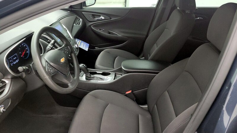 2020 Chevrolet Malibu LS 11