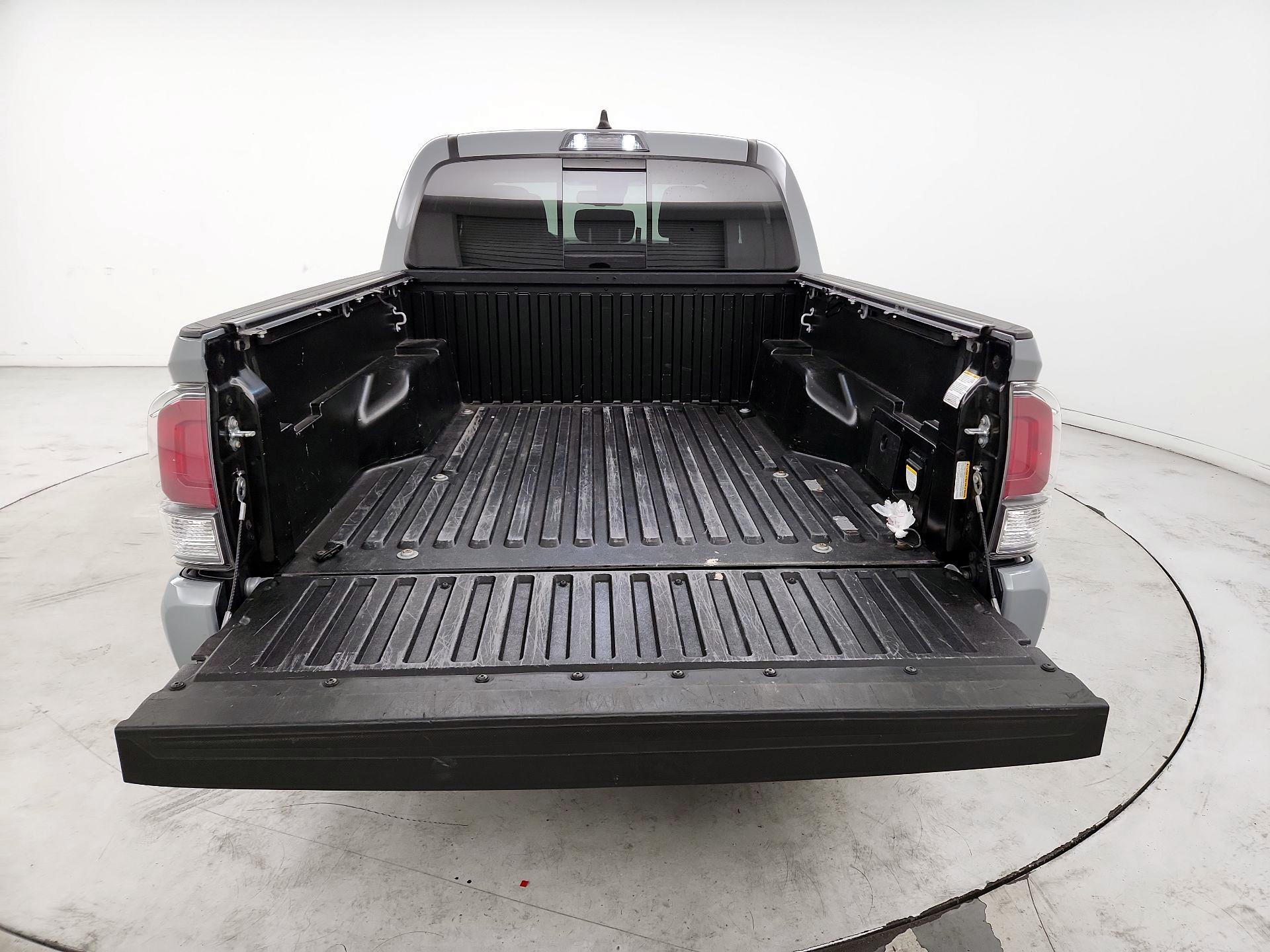 Thumbnail: 2021 Toyota Tacoma - 20