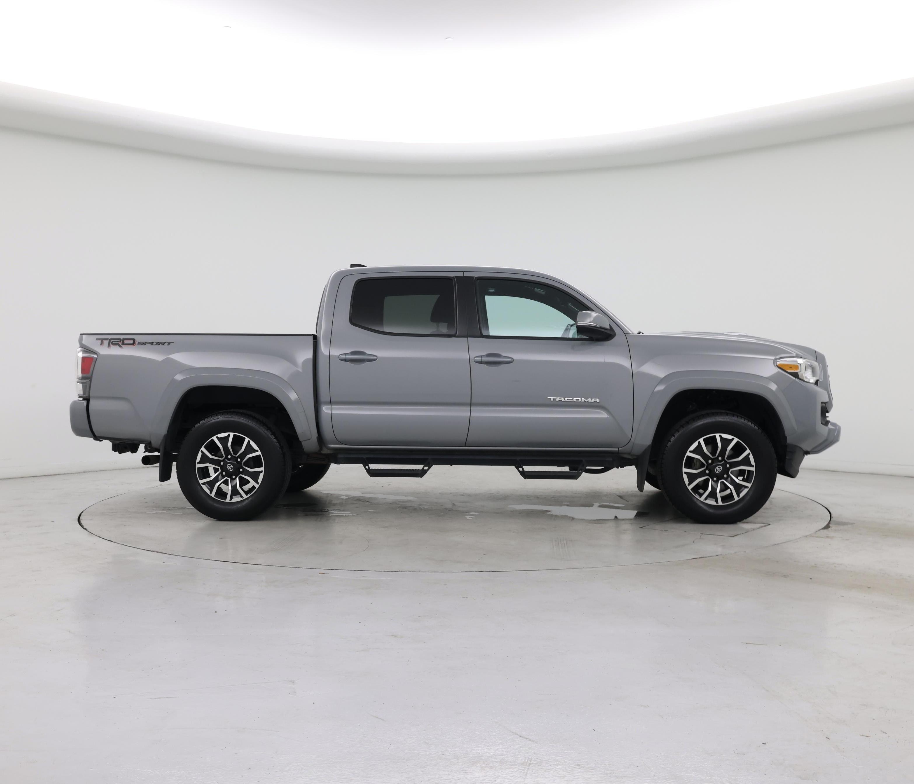 Thumbnail: 2021 Toyota Tacoma - 7