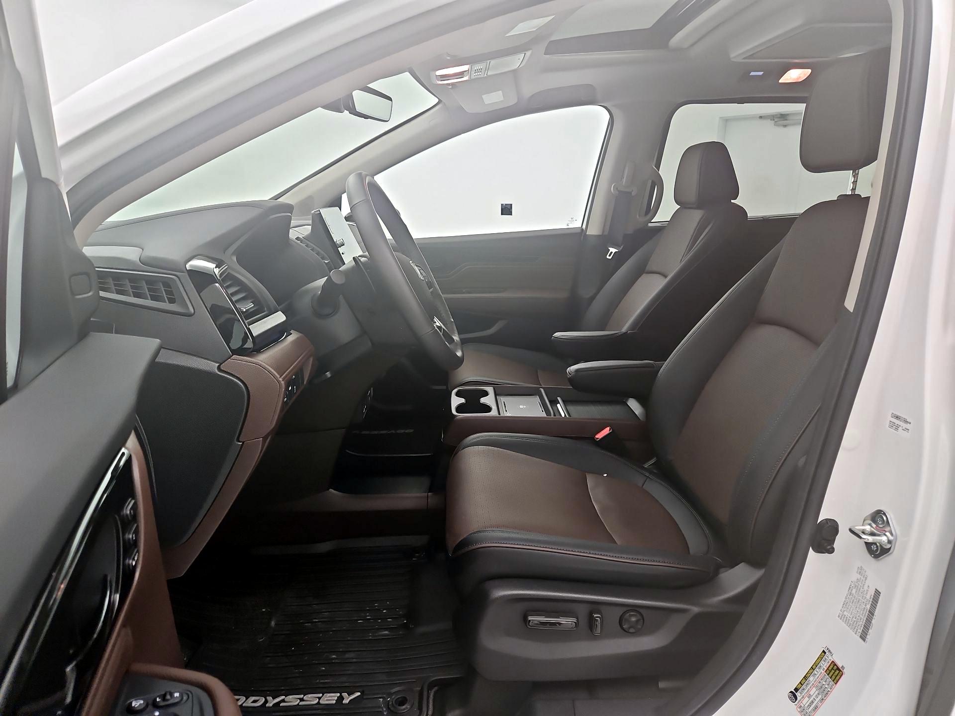 Thumbnail: 2025 Honda Odyssey - 11