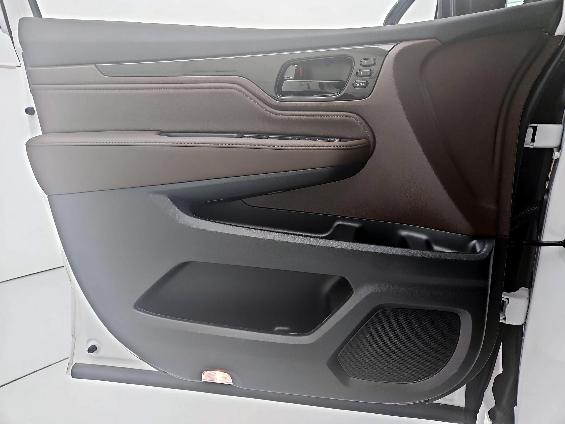 Thumbnail: 2025 Honda Odyssey - 12