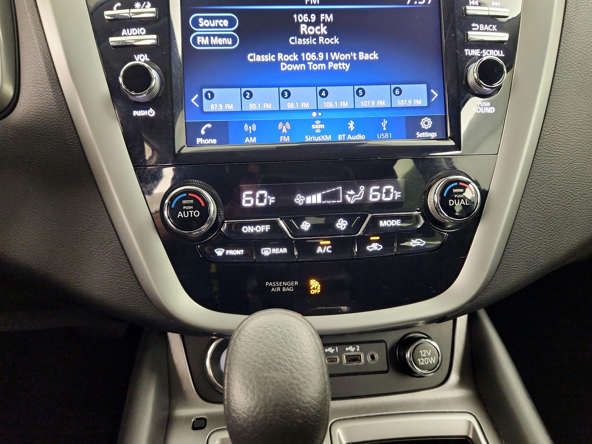 Thumbnail: 2021 Nissan Murano - 16