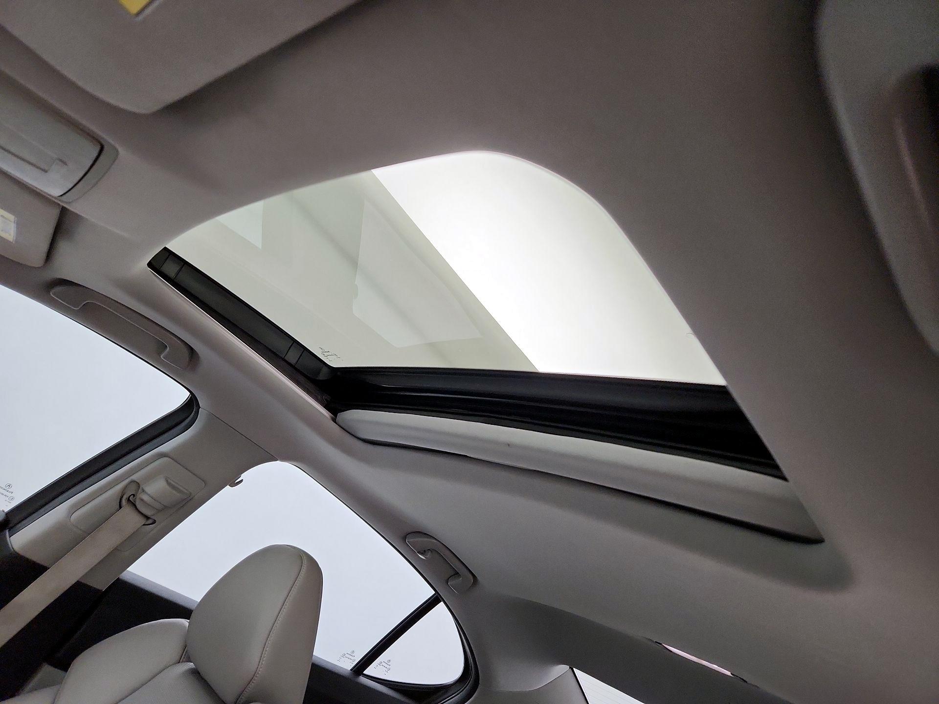 Thumbnail: 2015 Acura TLX - 20