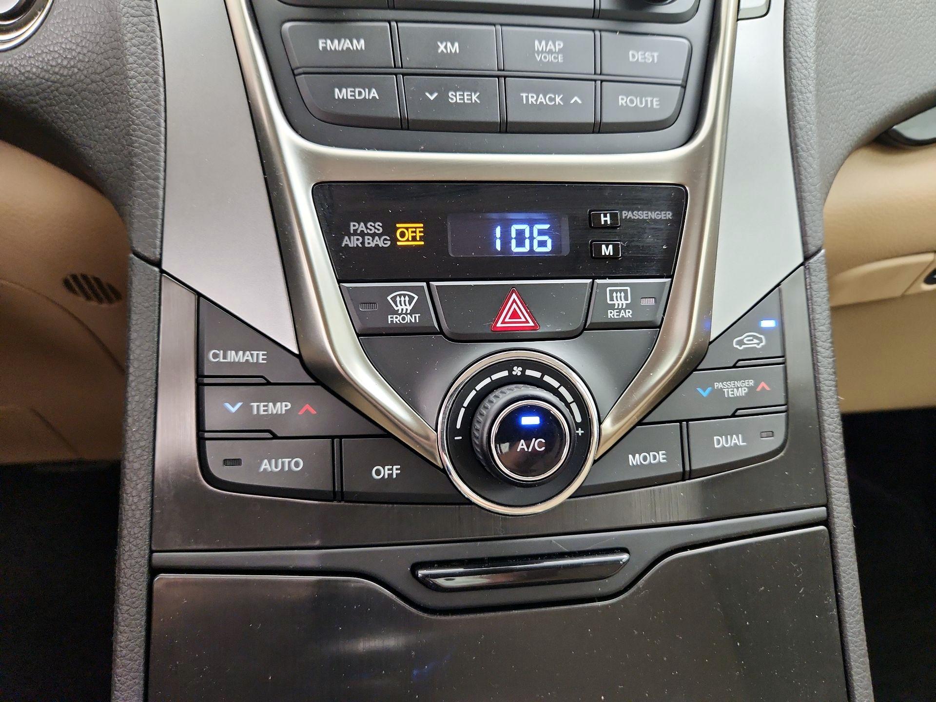 Thumbnail: 2014 Hyundai Azera - 17