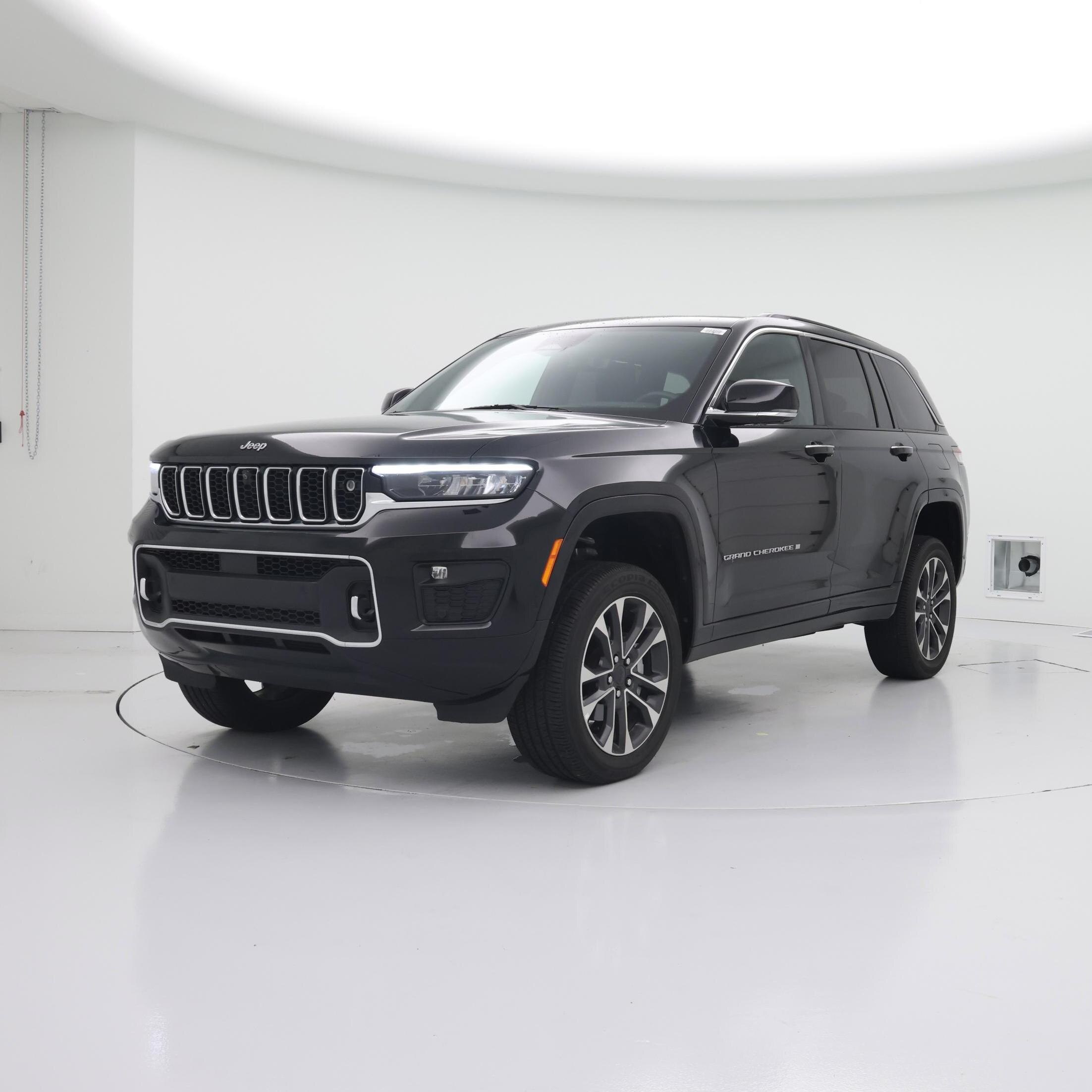 Thumbnail: 2023 Jeep Grand Cherokee - 4