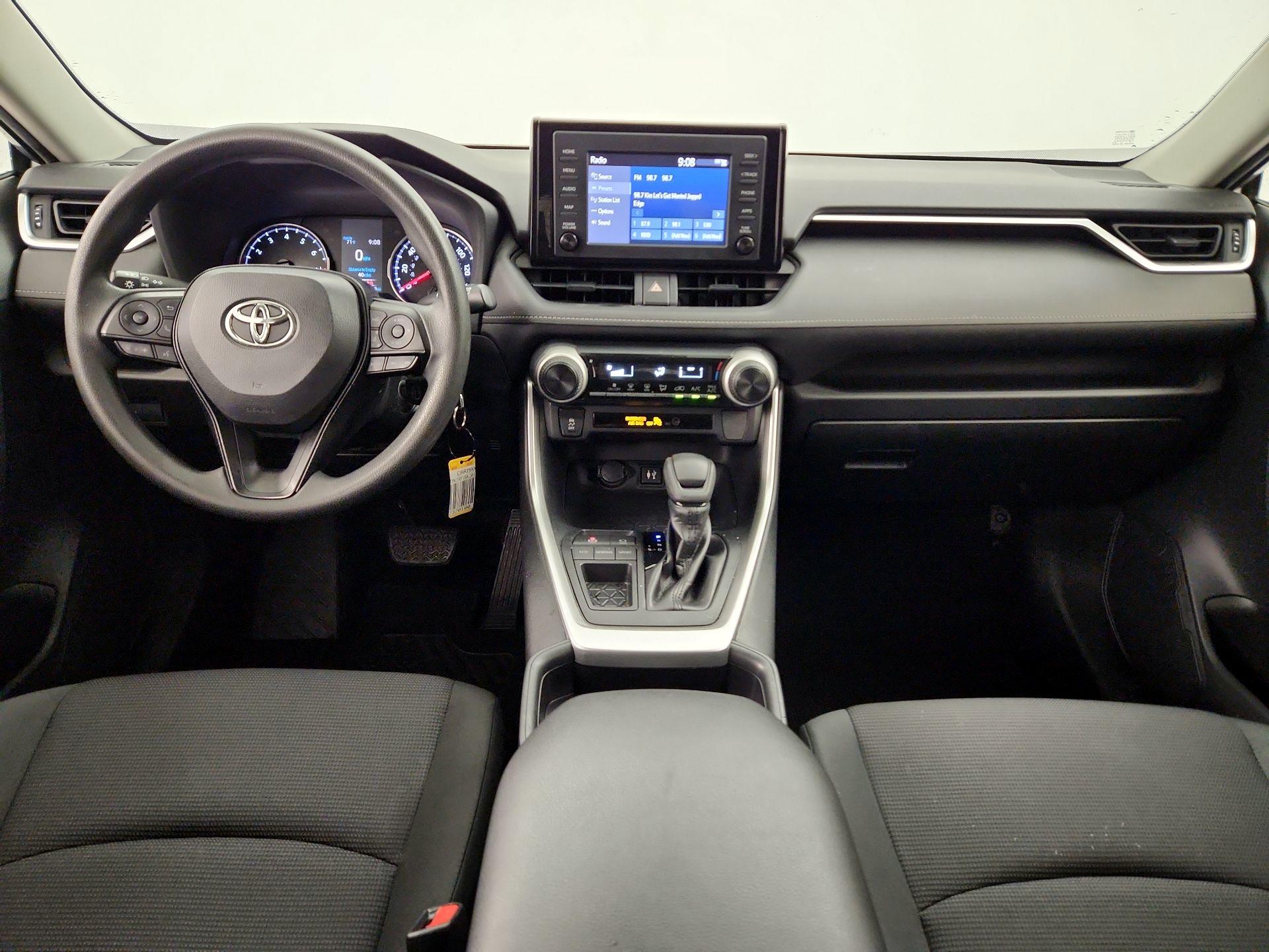 Thumbnail: 2019 Toyota RAV4 - 9
