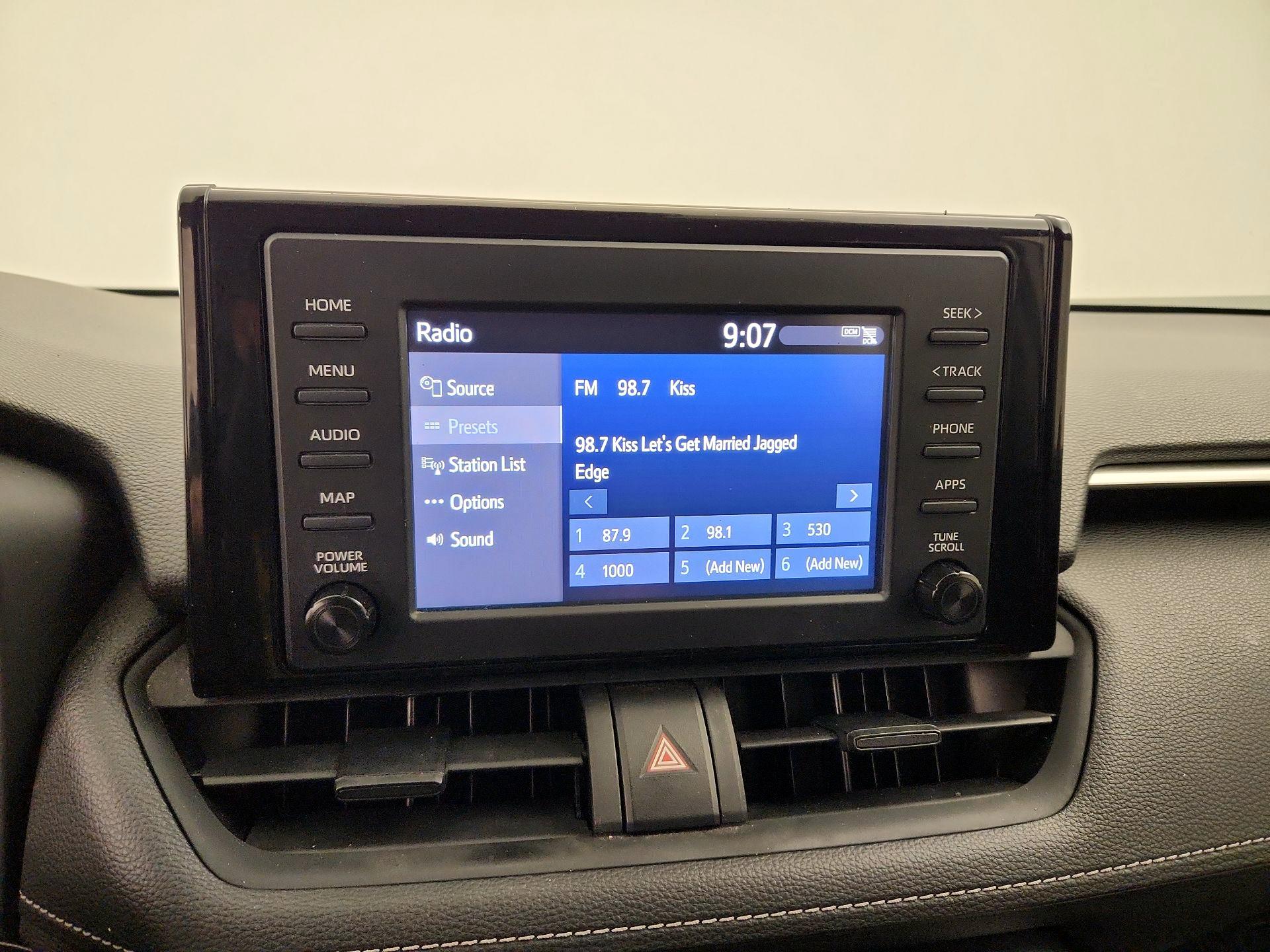Thumbnail: 2019 Toyota RAV4 - 15