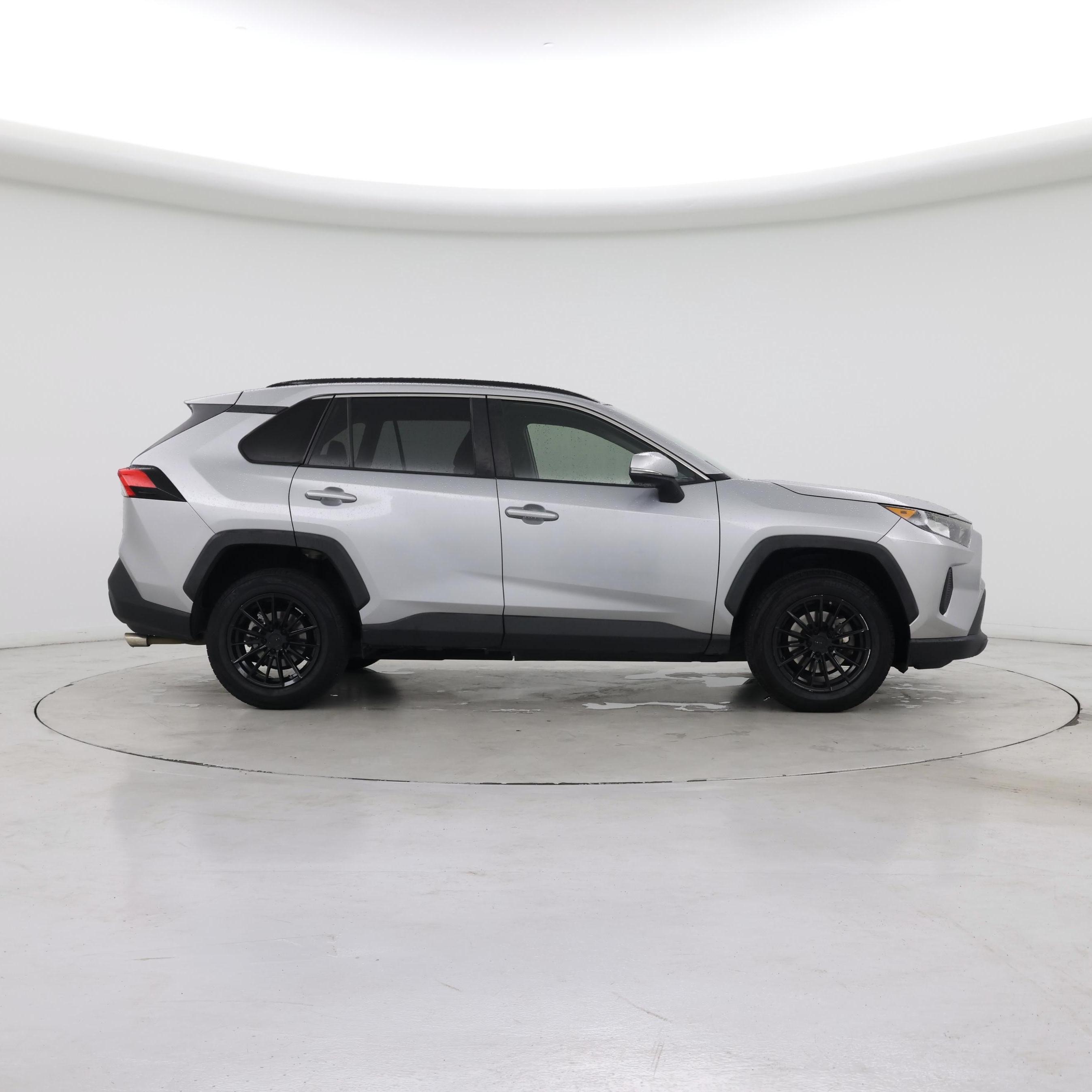 Thumbnail: 2019 Toyota RAV4 - 7