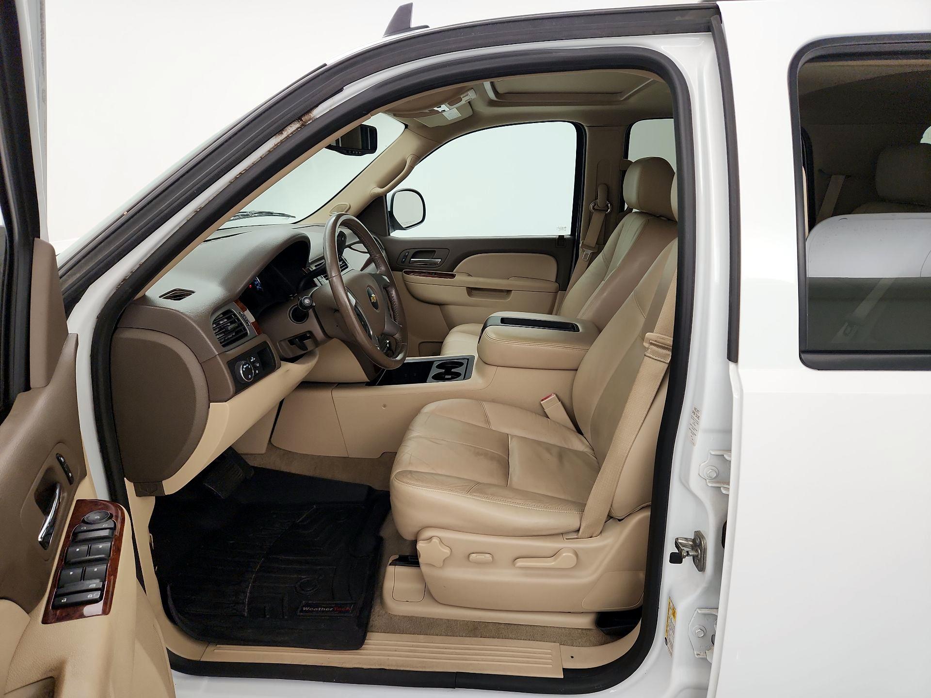 Thumbnail: 2014 Chevrolet Tahoe - 11