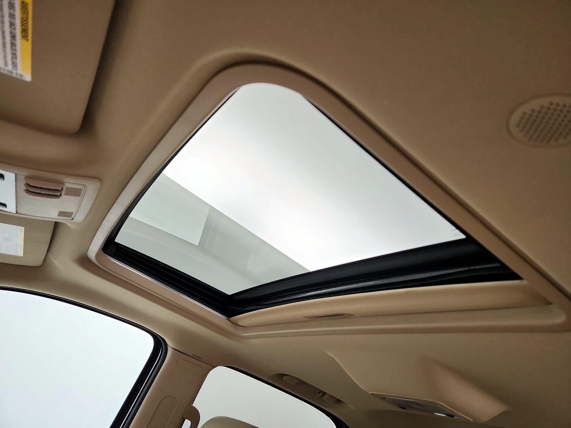 Thumbnail: 2014 Chevrolet Tahoe - 19