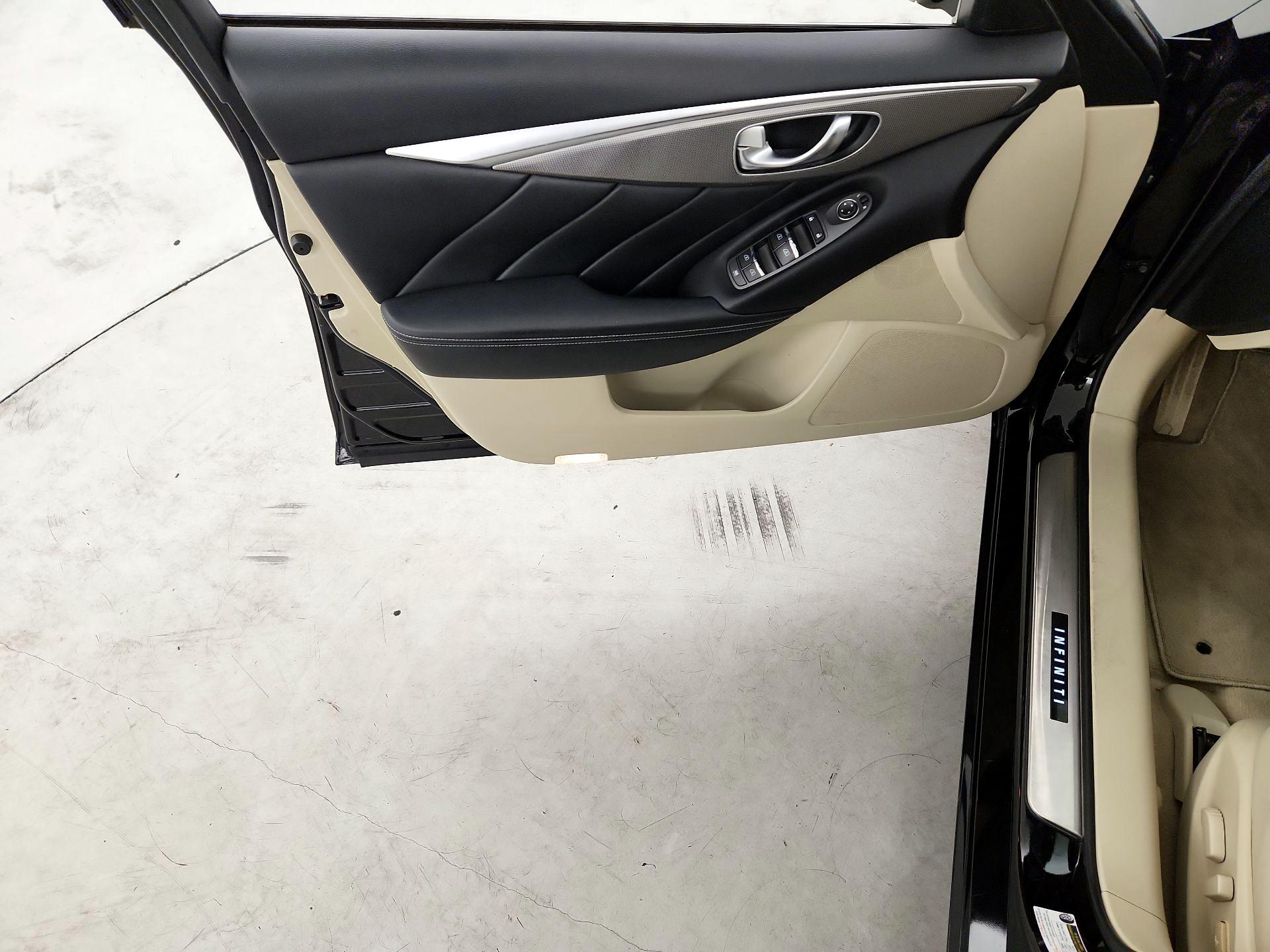 Thumbnail: 2015 INFINITI Q50 - 12