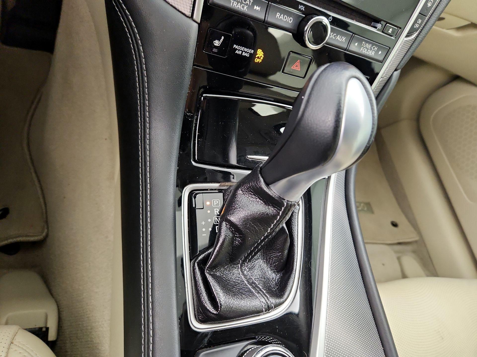 Thumbnail: 2015 INFINITI Q50 - 18