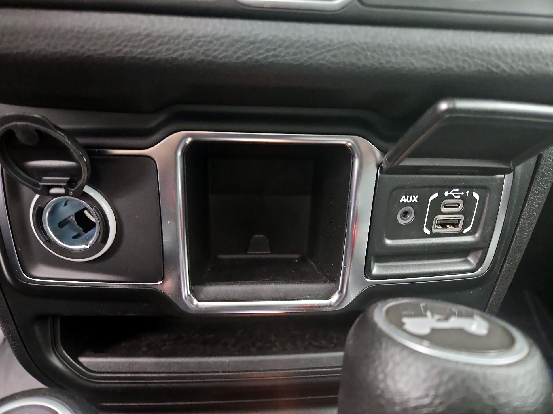 Thumbnail: 2024 Jeep Wrangler - 18