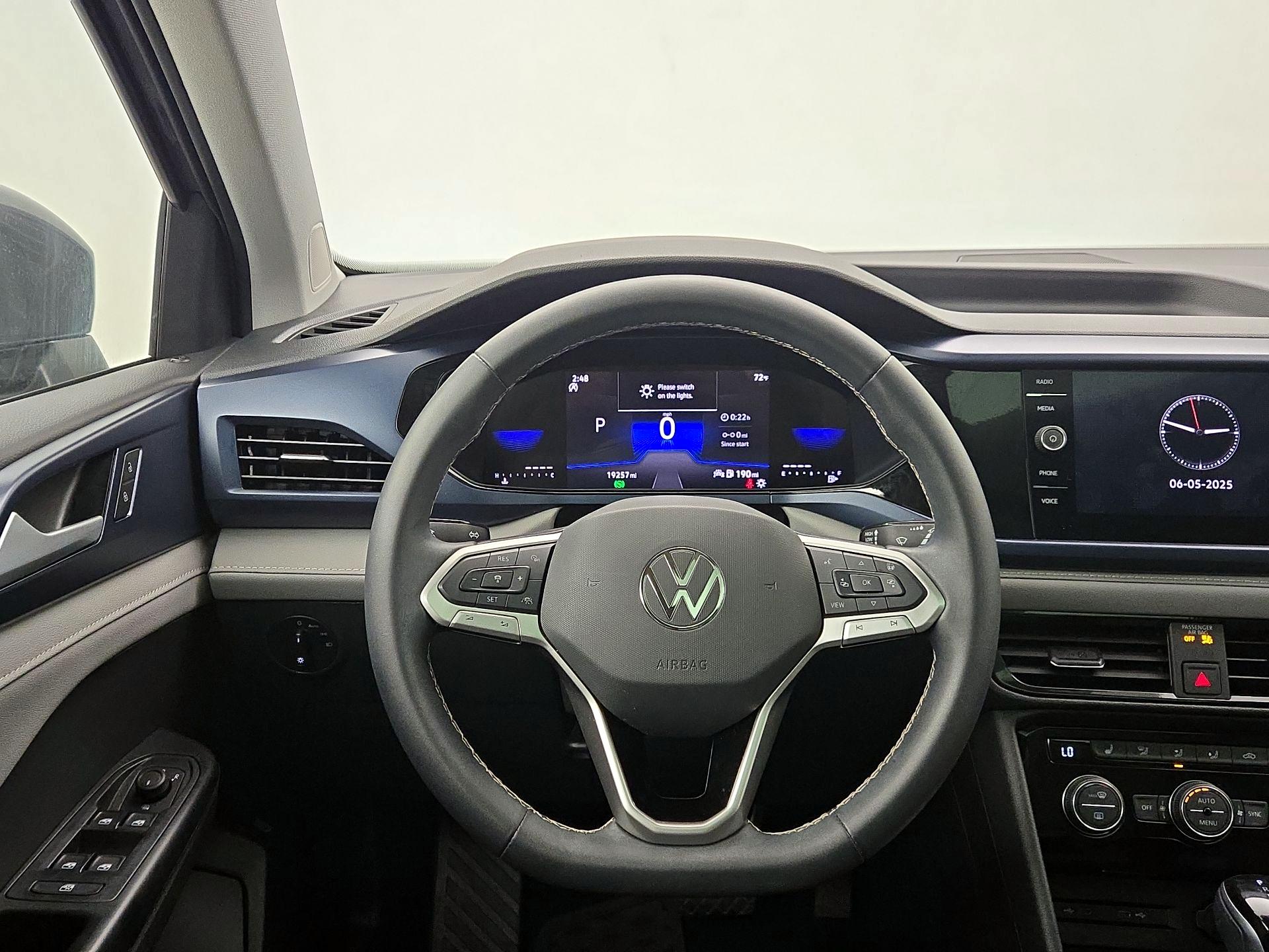 Thumbnail: 2024 Volkswagen Taos - 10
