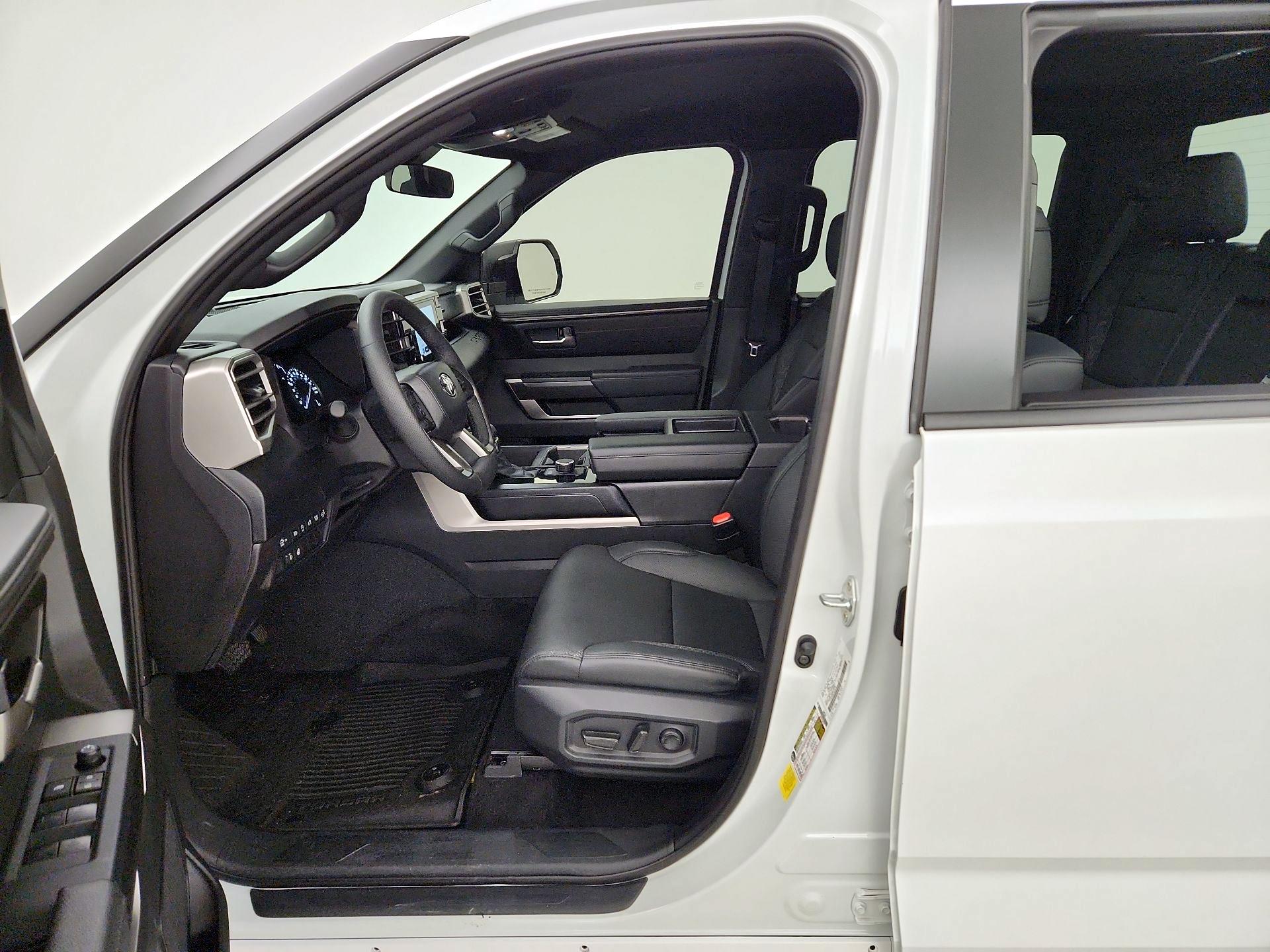 Thumbnail: 2025 Toyota Tundra - 11