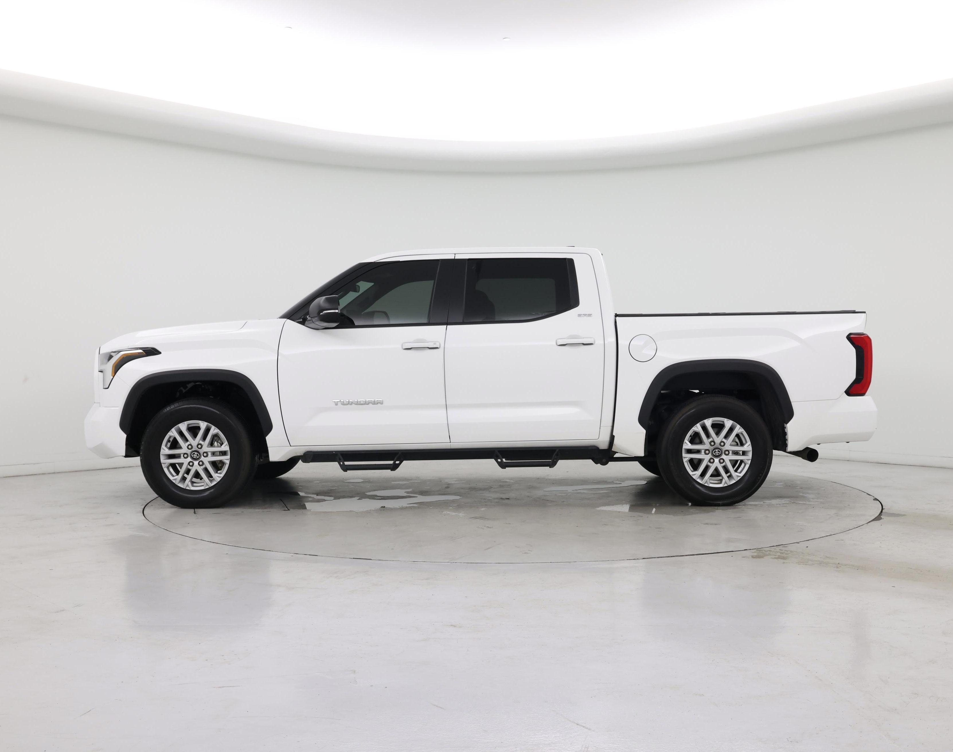 Thumbnail: 2025 Toyota Tundra - 3