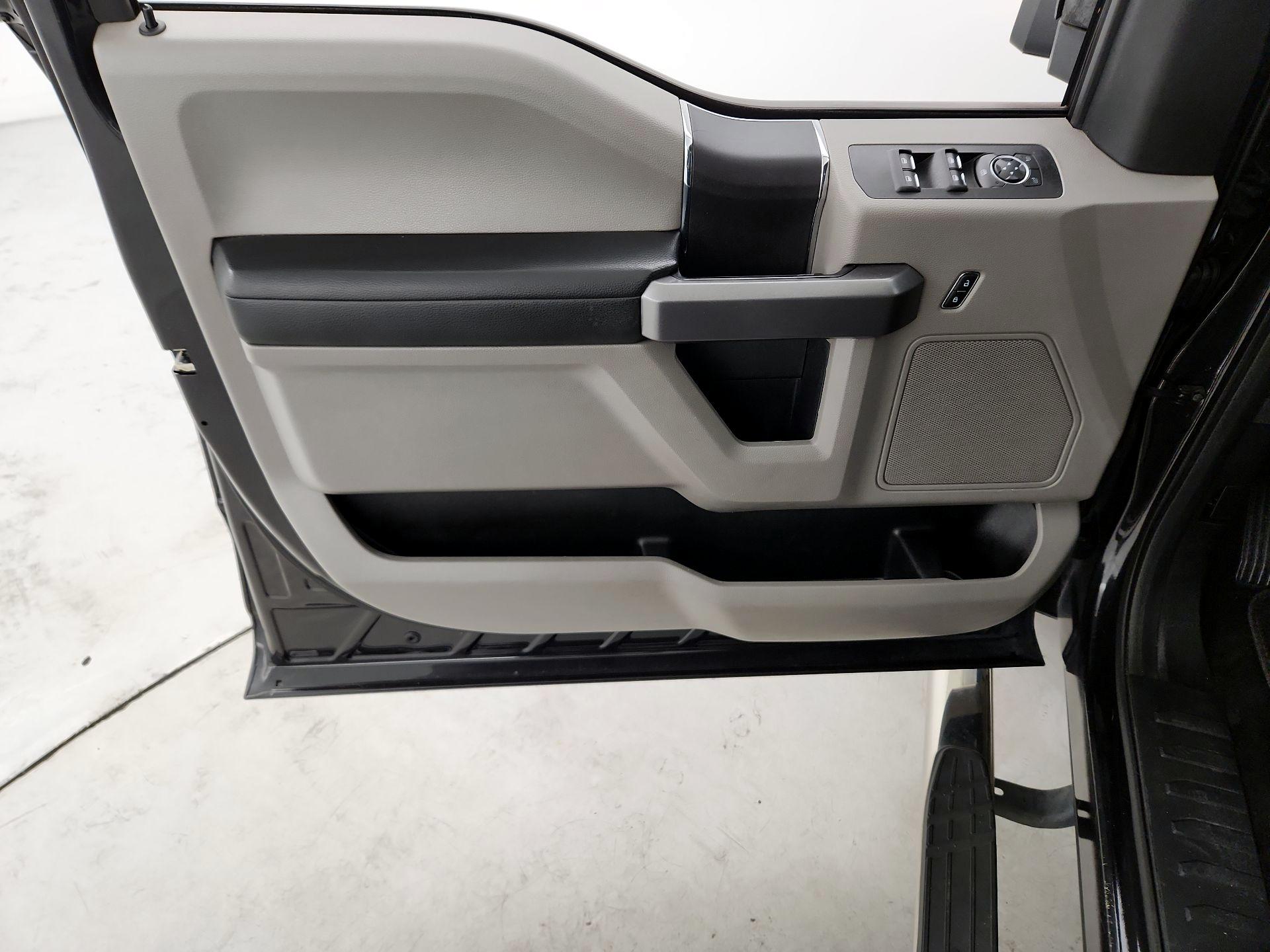 Thumbnail: 2015 Ford F-150 - 12
