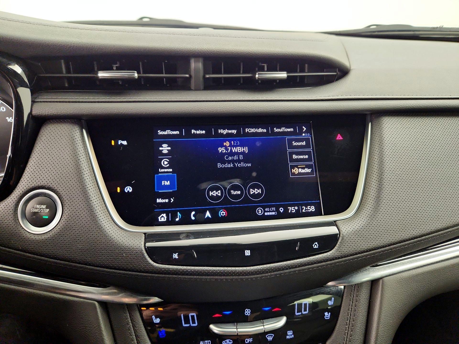 Thumbnail: 2021 Cadillac XT5 - 16