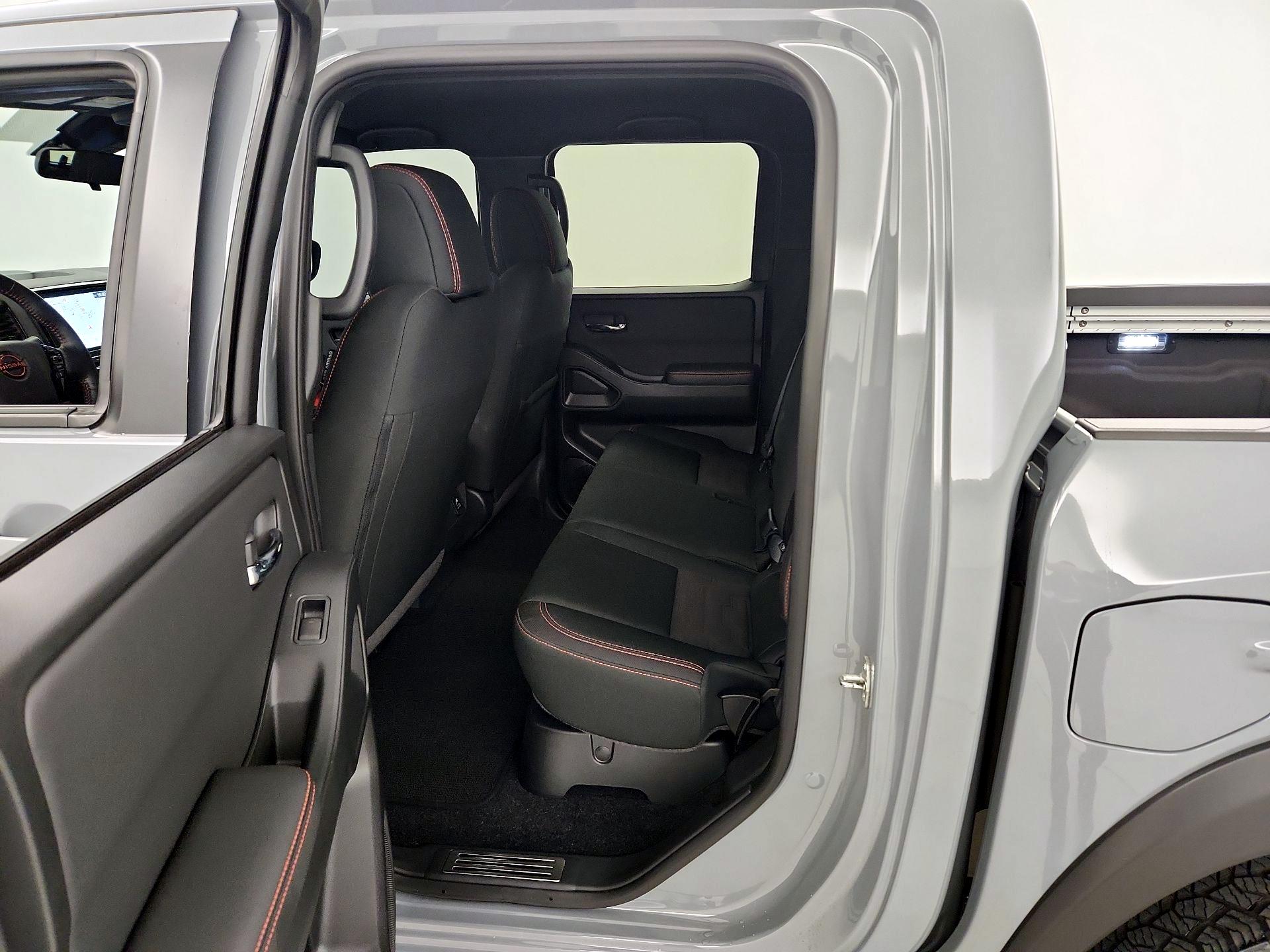 Thumbnail: 2023 Nissan Frontier - 20
