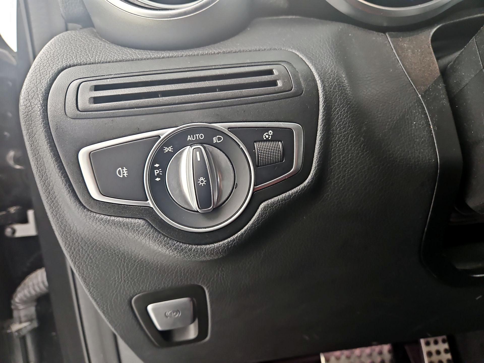Thumbnail: 2021 Mercedes-Benz GLC - 13