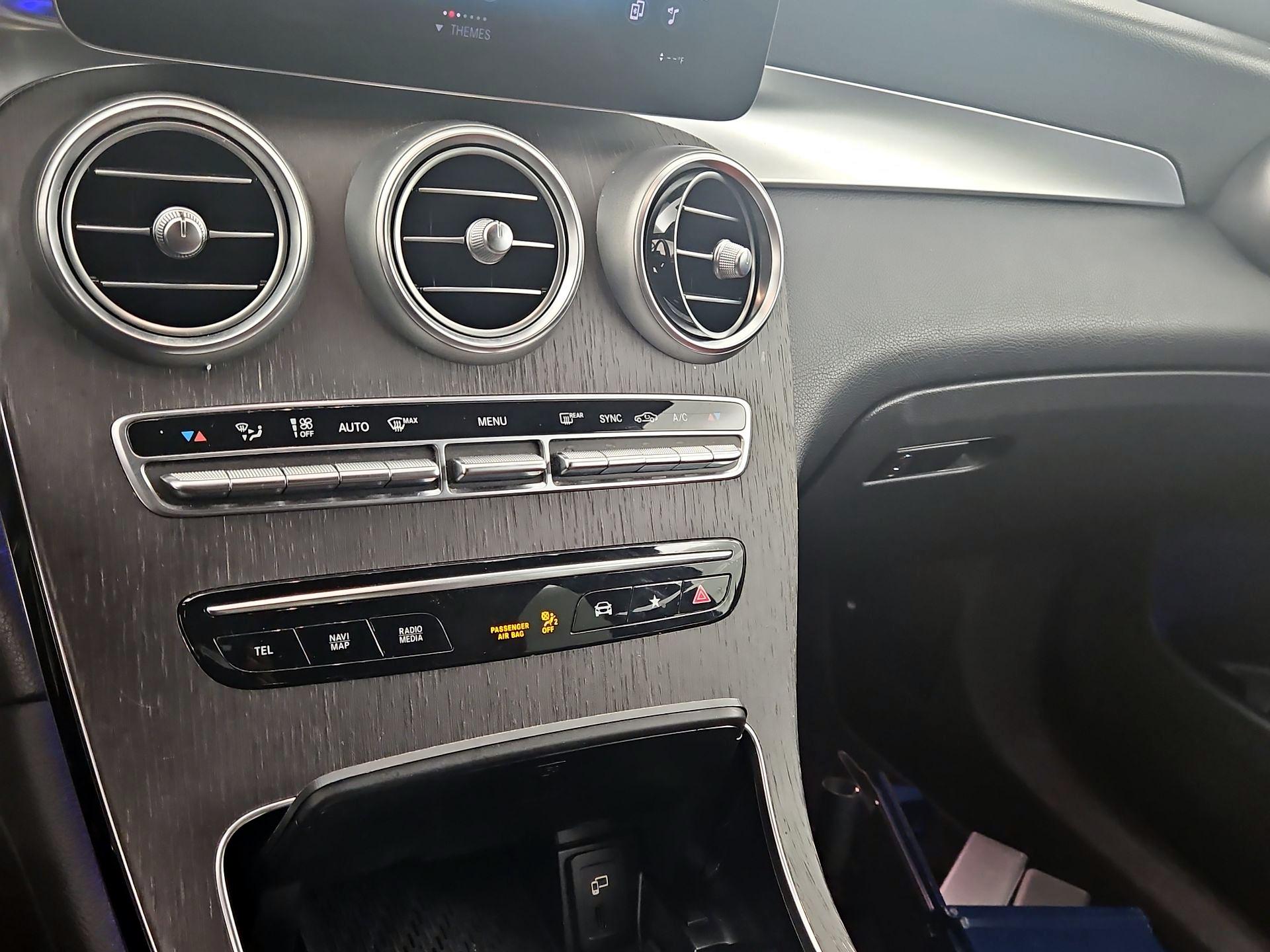 Thumbnail: 2021 Mercedes-Benz GLC - 16