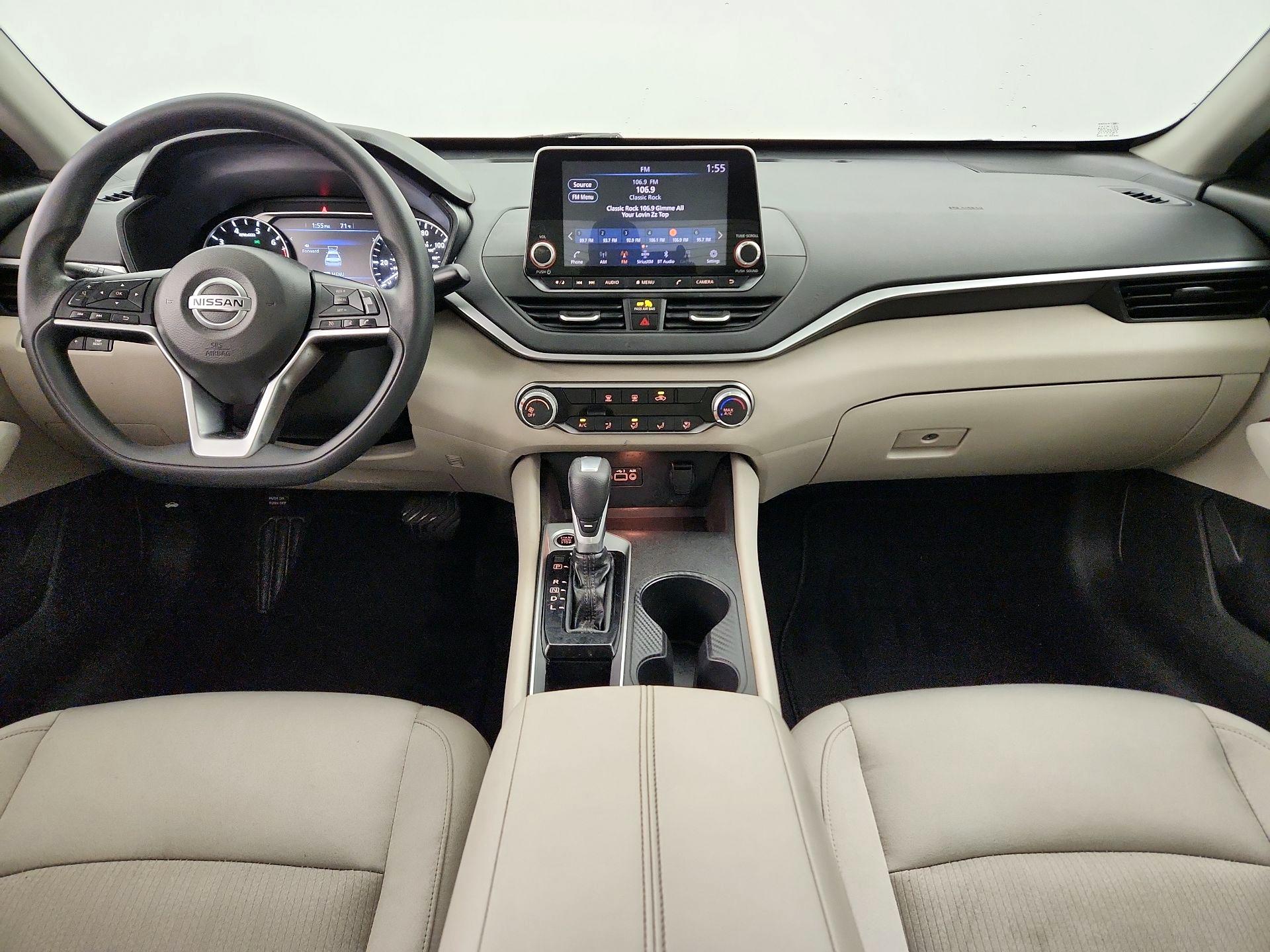 Thumbnail: 2020 Nissan Altima - 9