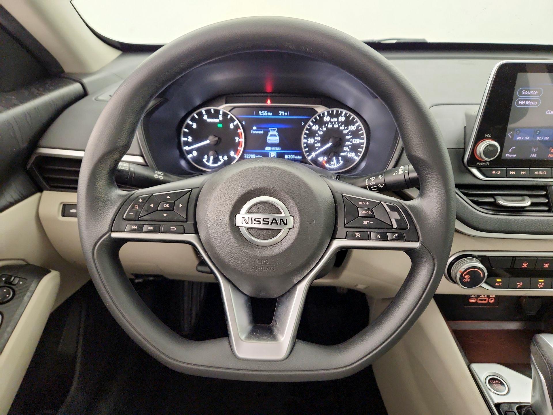 Thumbnail: 2020 Nissan Altima - 10