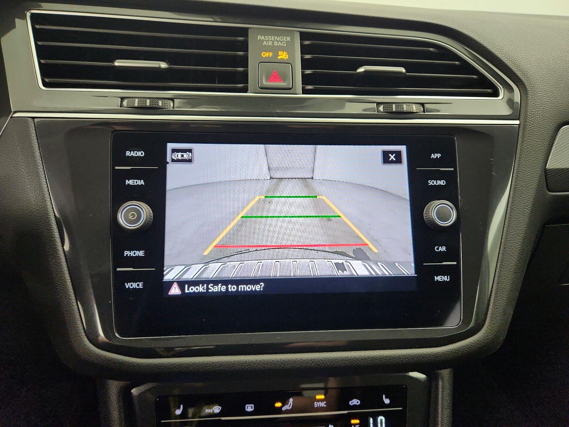 Thumbnail: 2023 Volkswagen Tiguan - 14