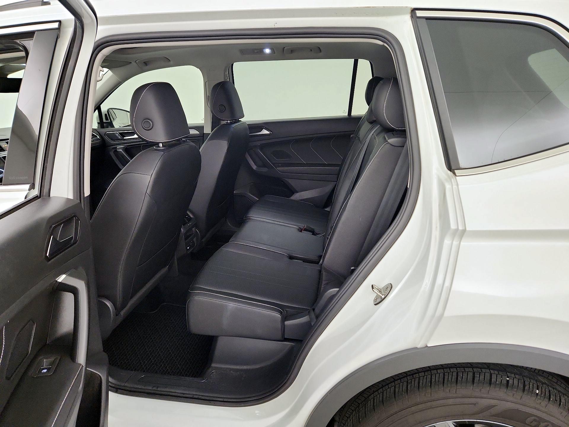 Thumbnail: 2023 Volkswagen Tiguan - 20