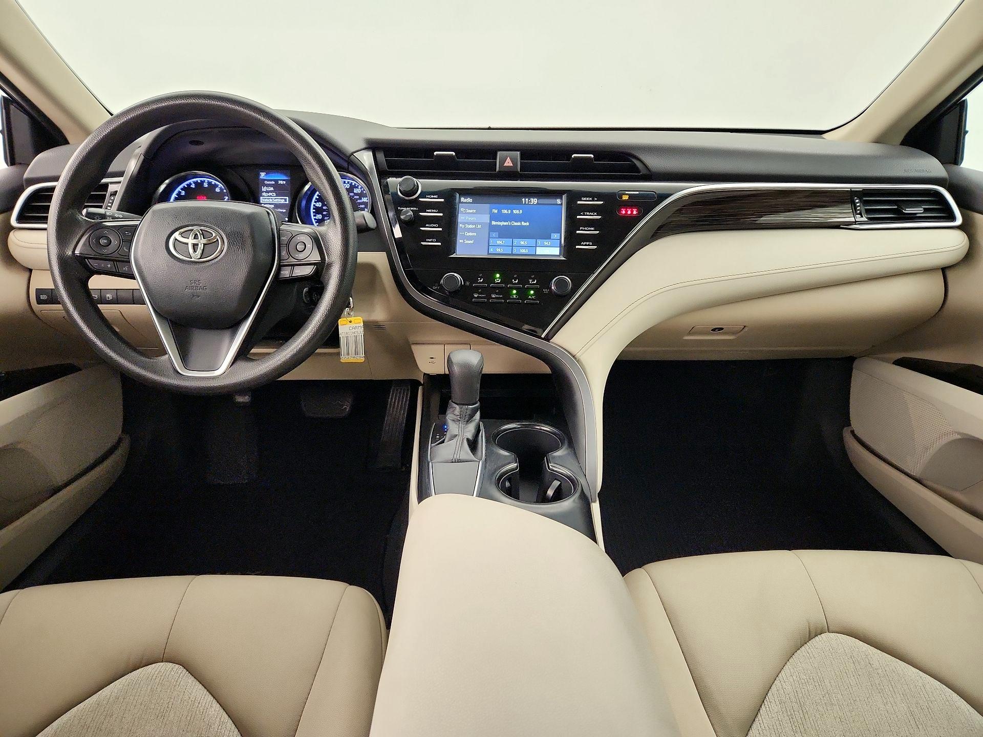 Thumbnail: 2018 Toyota Camry - 9