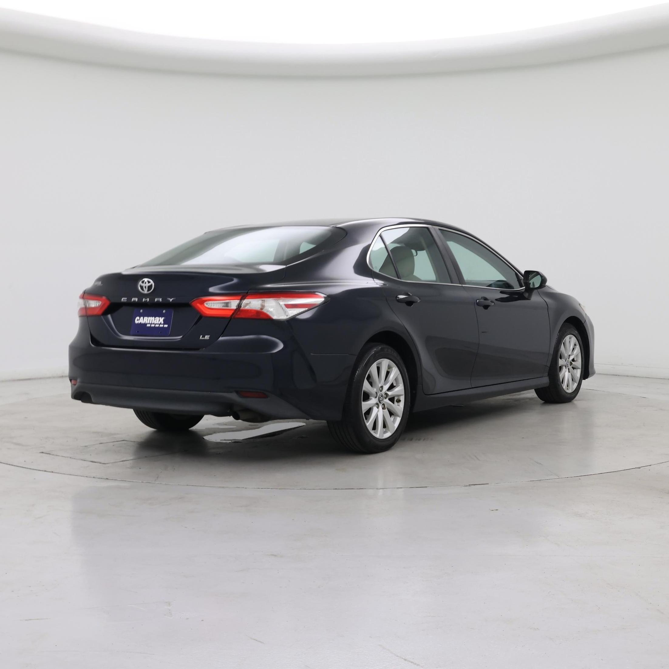 Thumbnail: 2018 Toyota Camry - 8