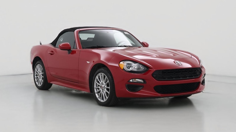 2017 Fiat 124 Spider Classica Hero Image