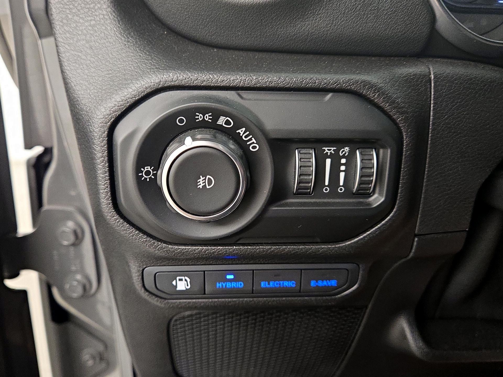 Thumbnail: 2021 Jeep Wrangler - 13