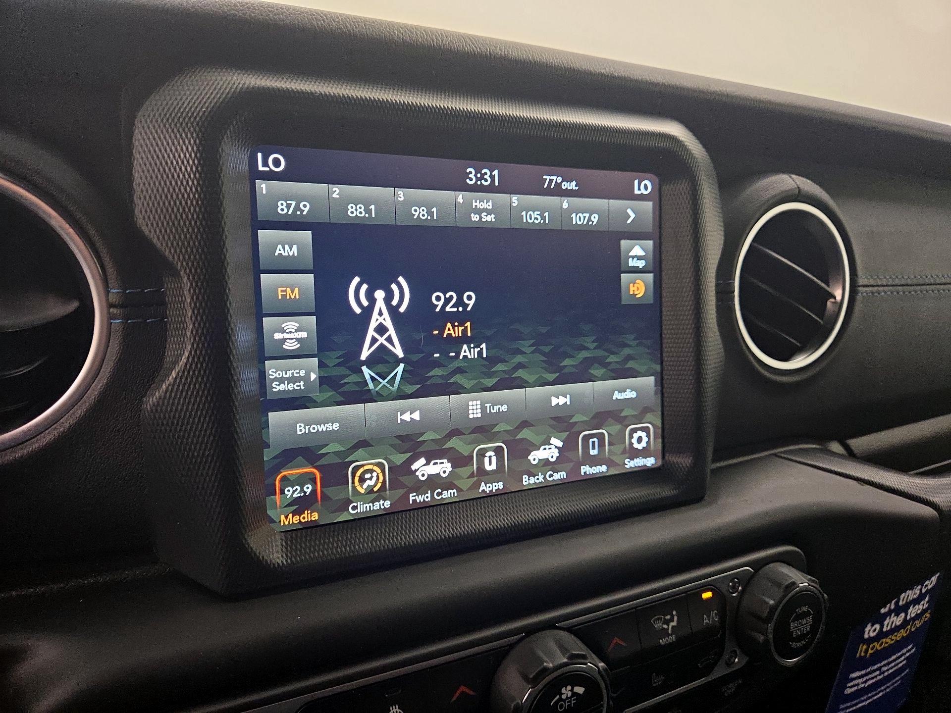 Thumbnail: 2021 Jeep Wrangler - 15