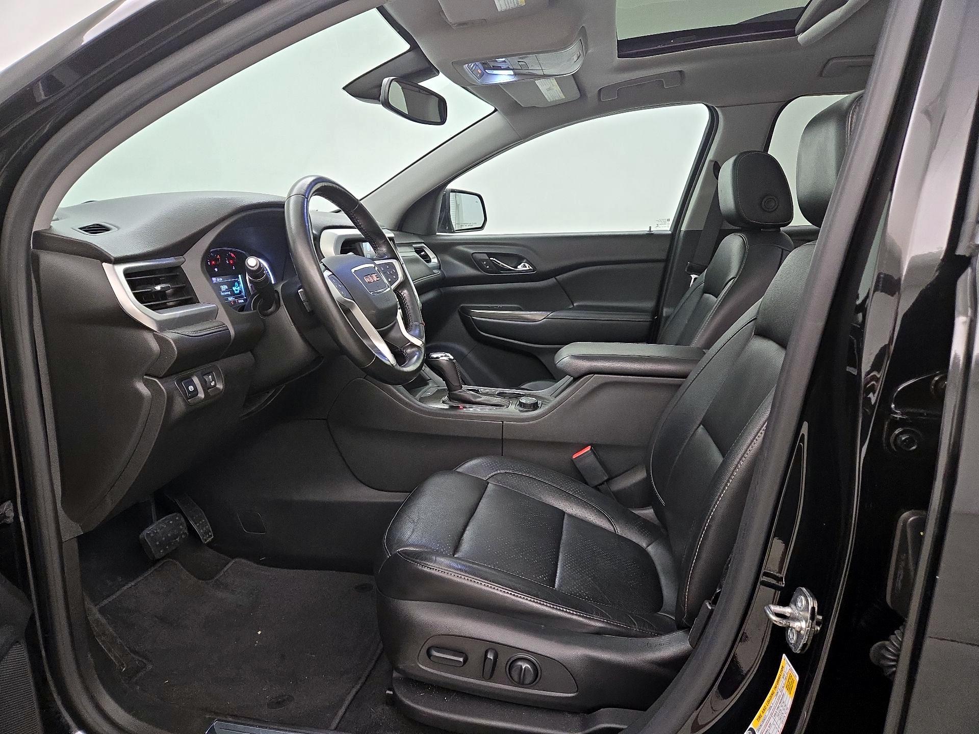 Thumbnail: 2017 GMC Acadia - 11