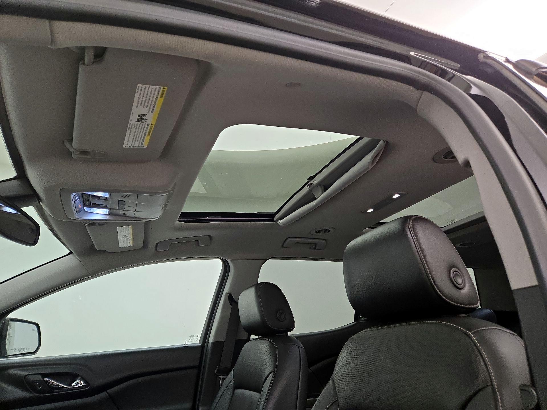 Thumbnail: 2017 GMC Acadia - 19