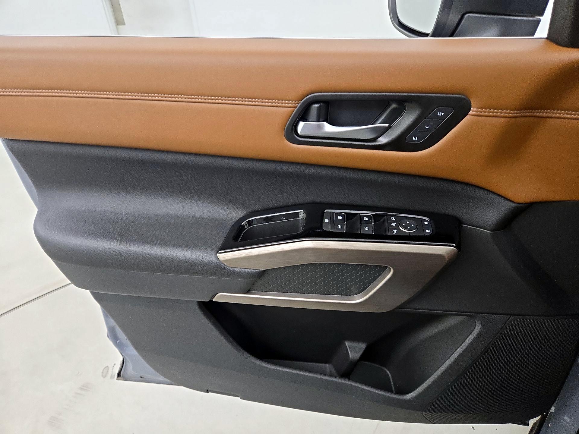 Thumbnail: 2023 Nissan Pathfinder - 12