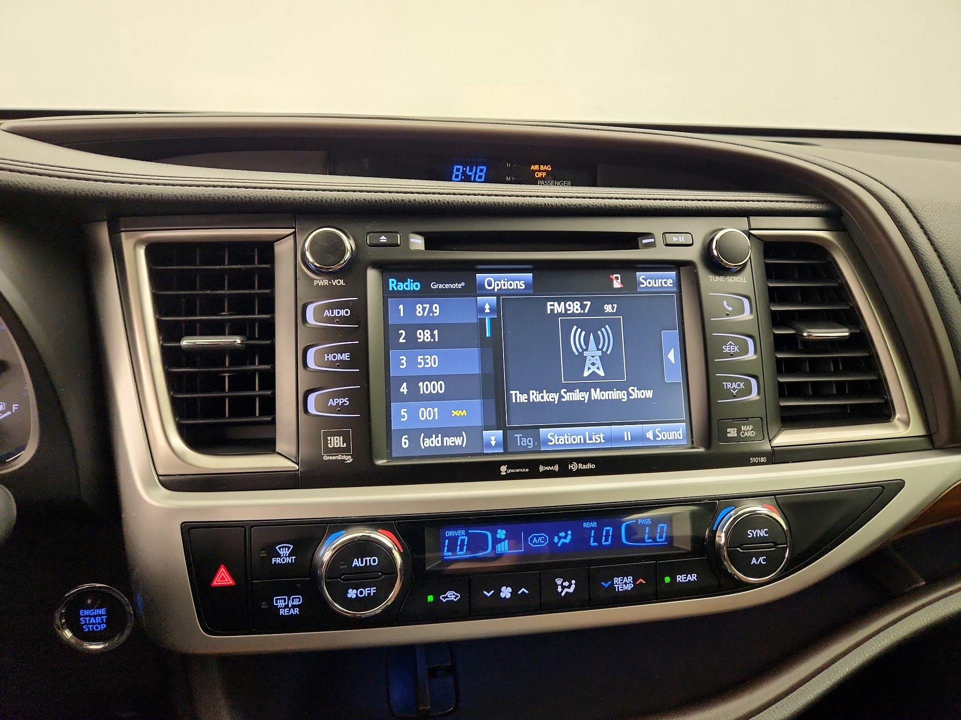 Thumbnail: 2017 Toyota Highlander - 16