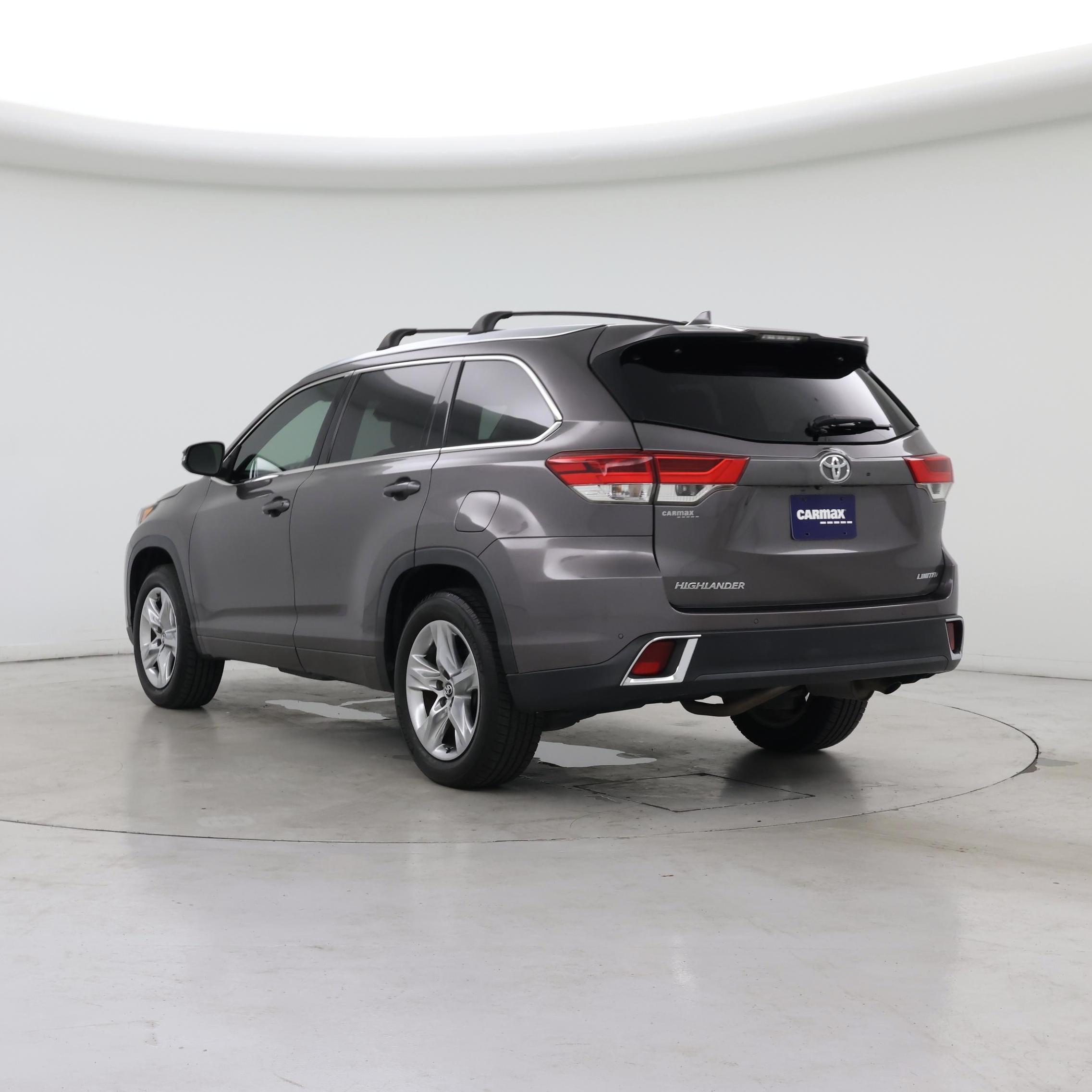 Thumbnail: 2017 Toyota Highlander - 2