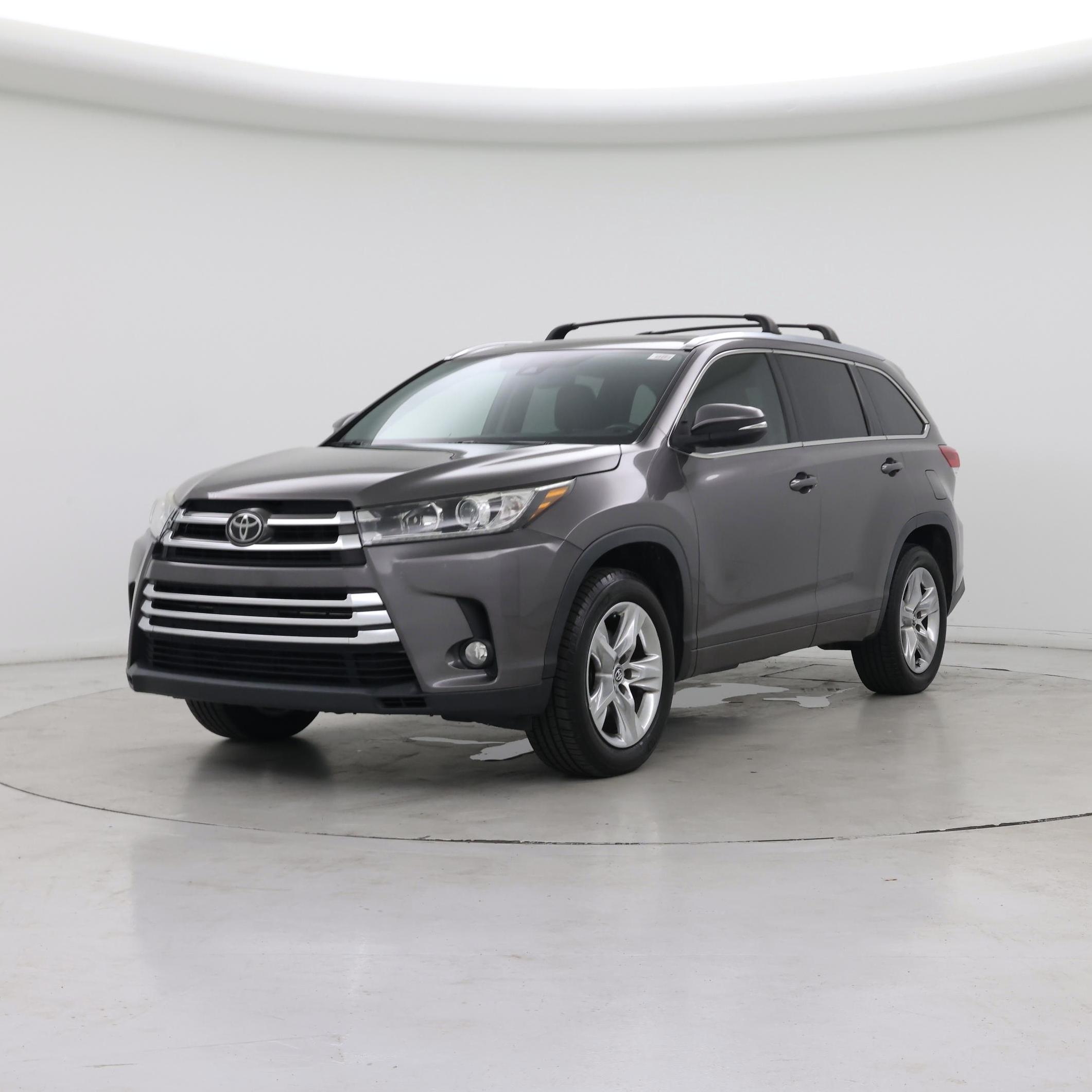 Thumbnail: 2017 Toyota Highlander - 4
