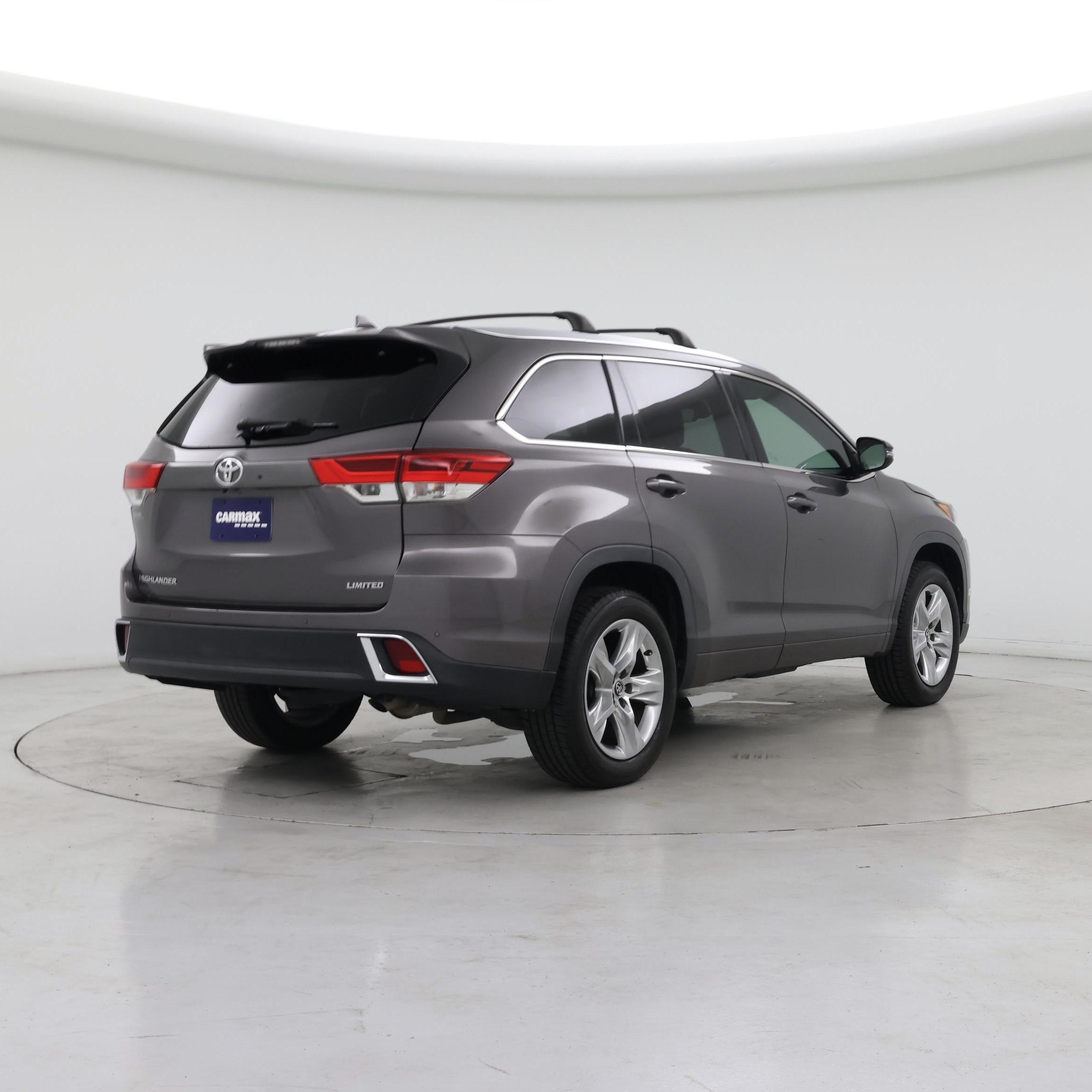 Thumbnail: 2017 Toyota Highlander - 8
