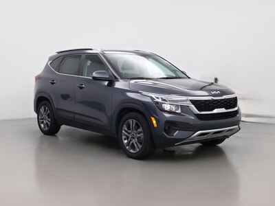 Gray 2022 Kia Seltos S